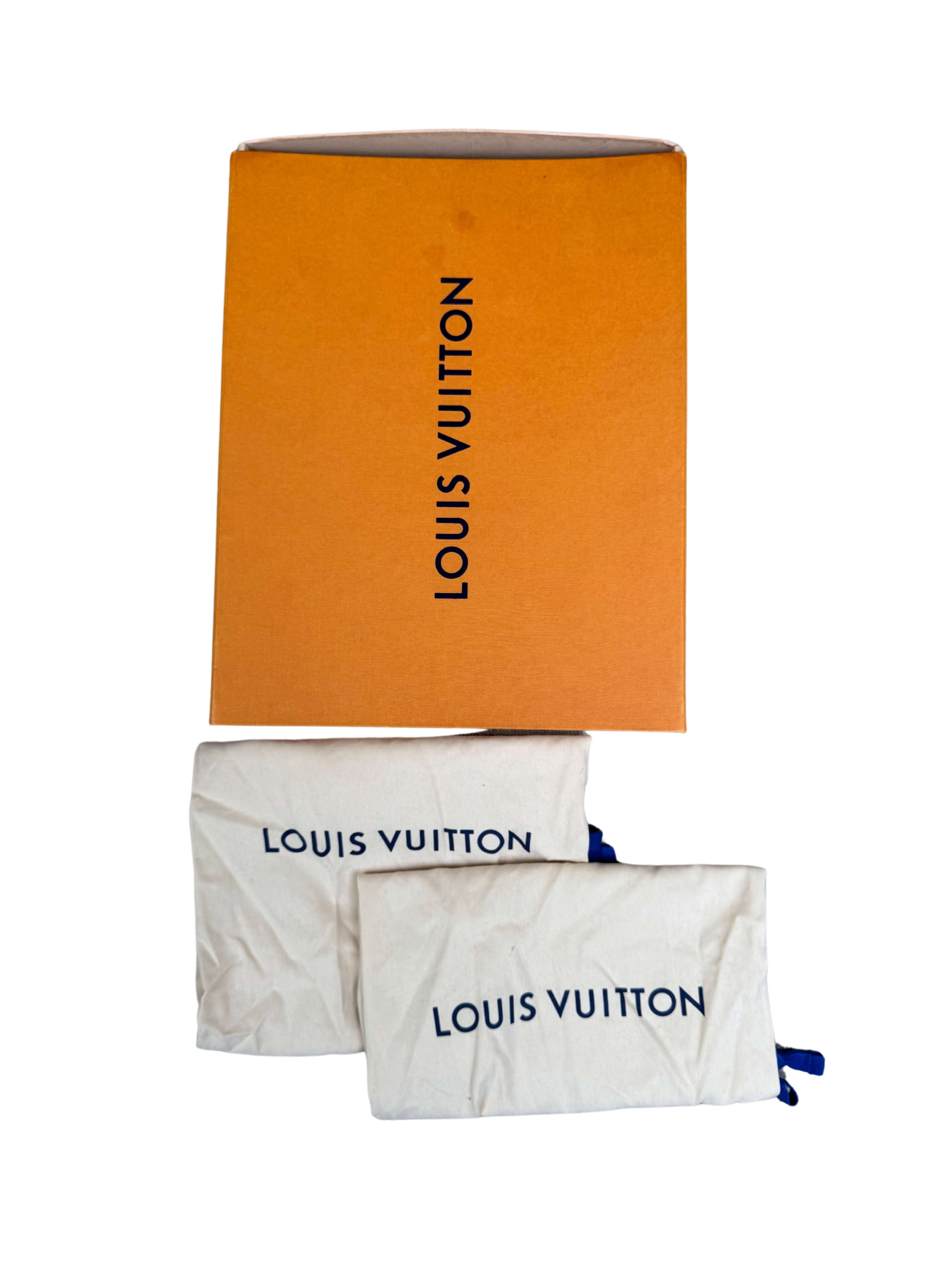 Louis Vuitton Run Away Iridescent Trainers - Black