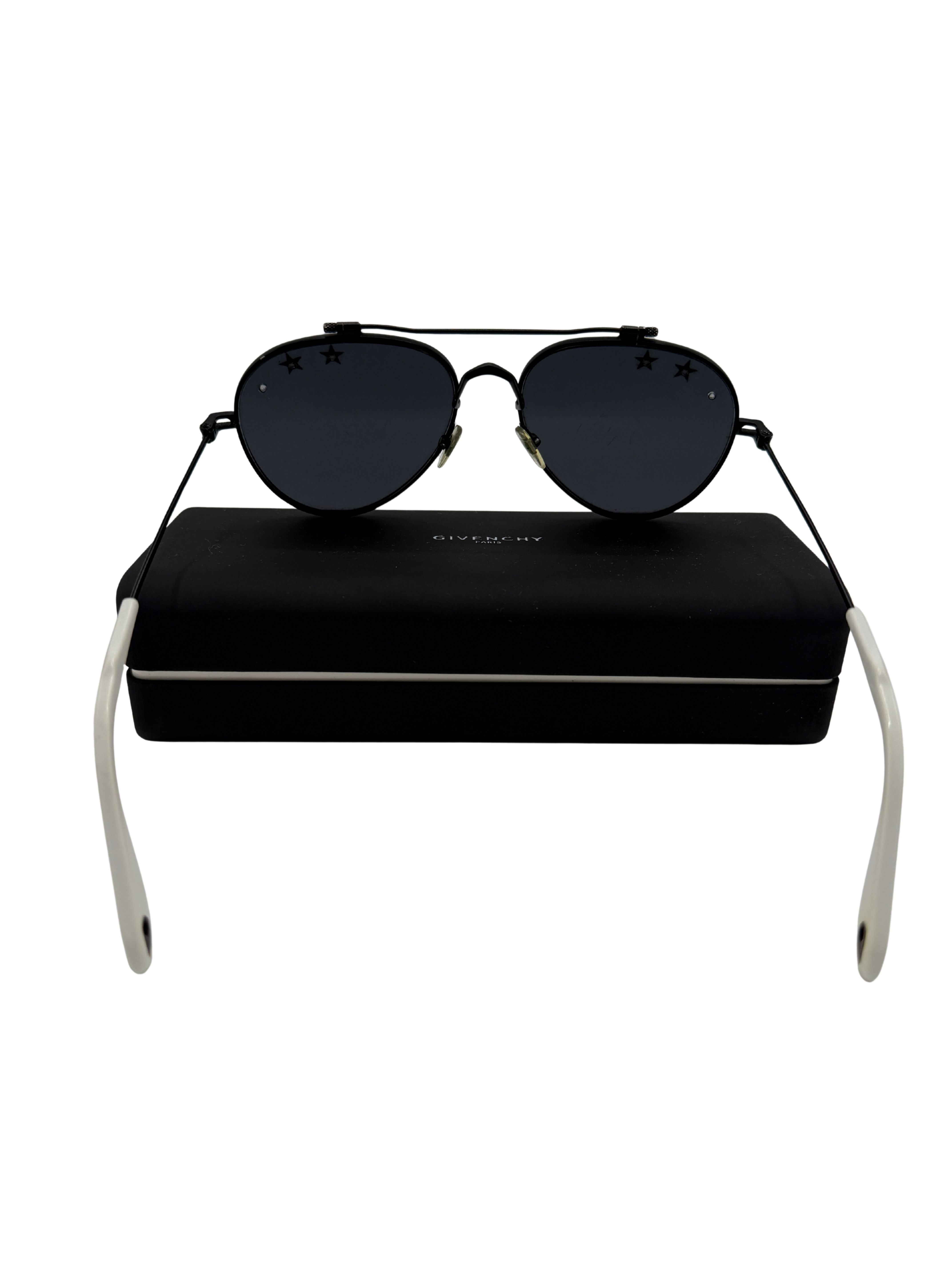Givenchy Star Aviator Sunglasses - Black Givenchy