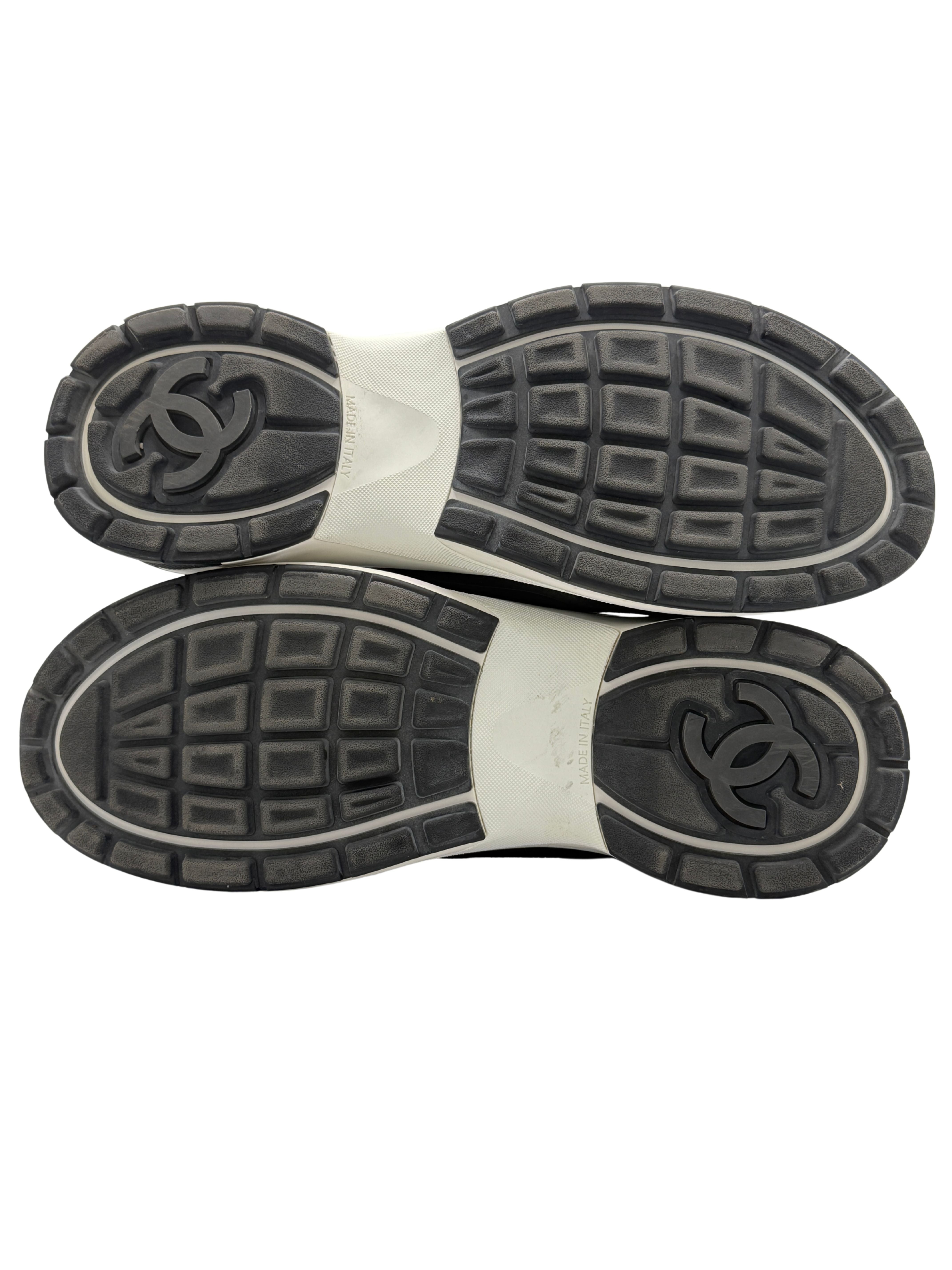 Chanel CC Runners - Black Chanel