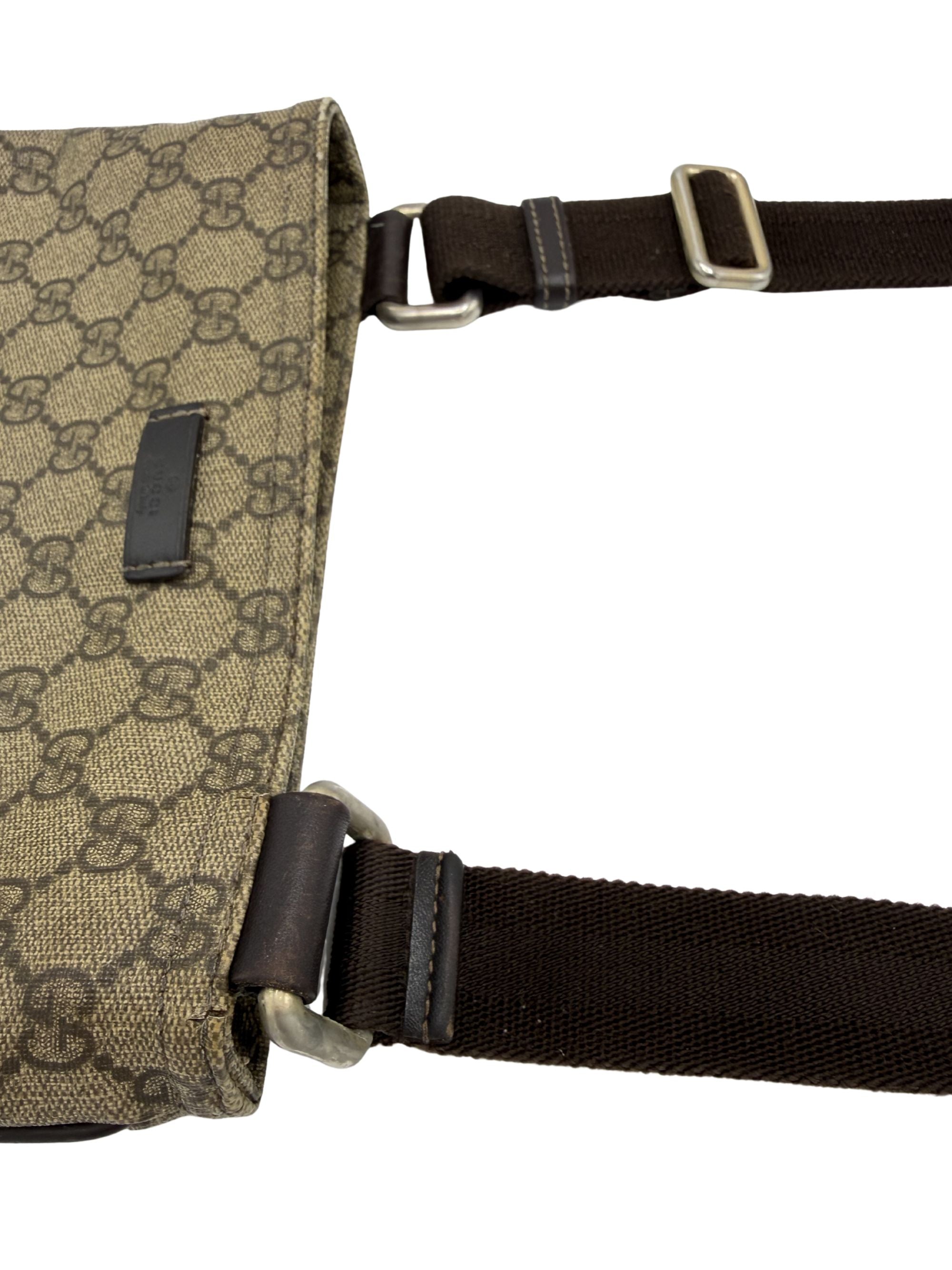 Gucci GG Supreme Messenger Bag - Brown Gucci