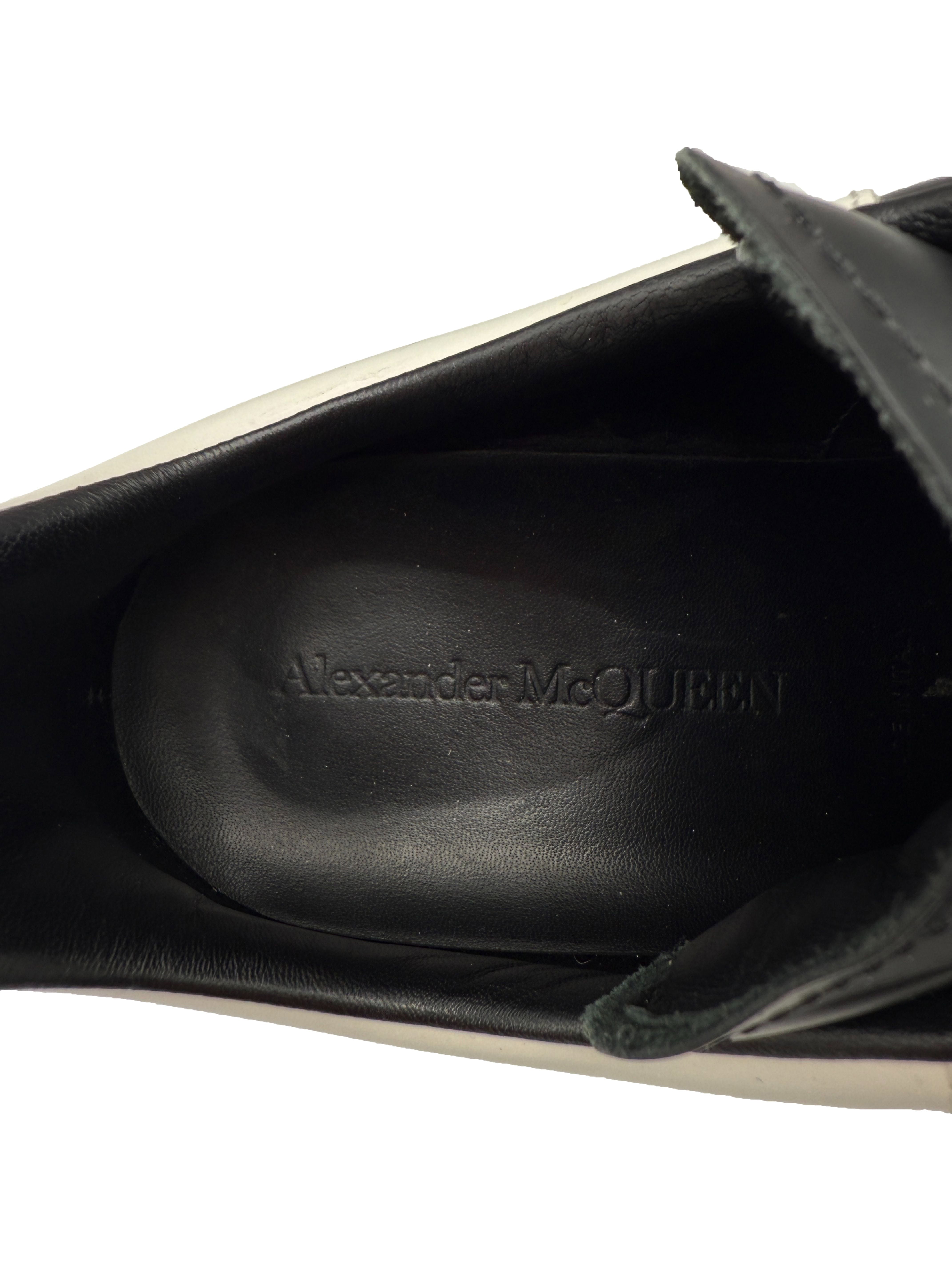 Alexander McQueen Oversized Sneakers - Black