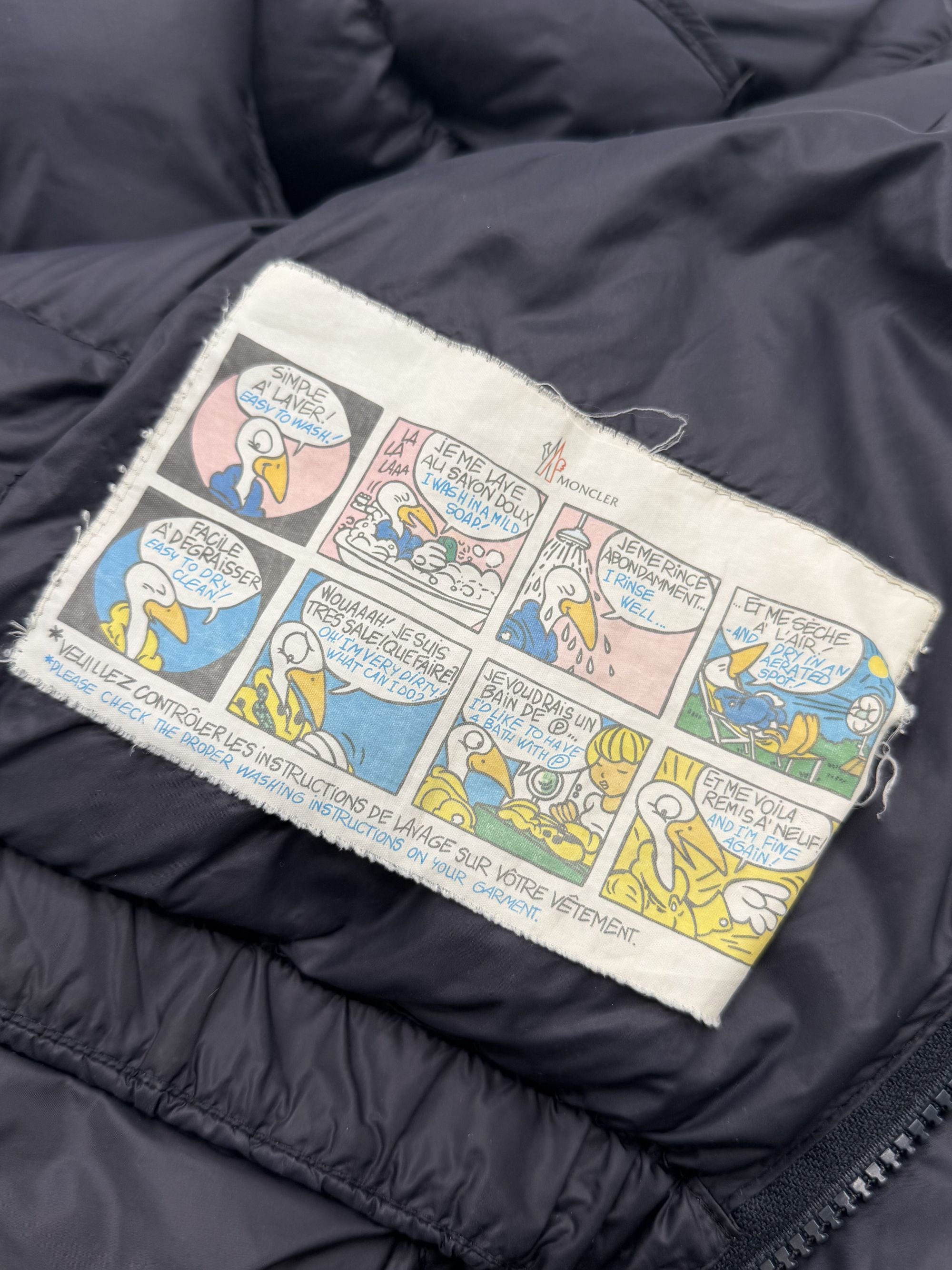 Moncler Wilm Down Jacket - Navy Moncler