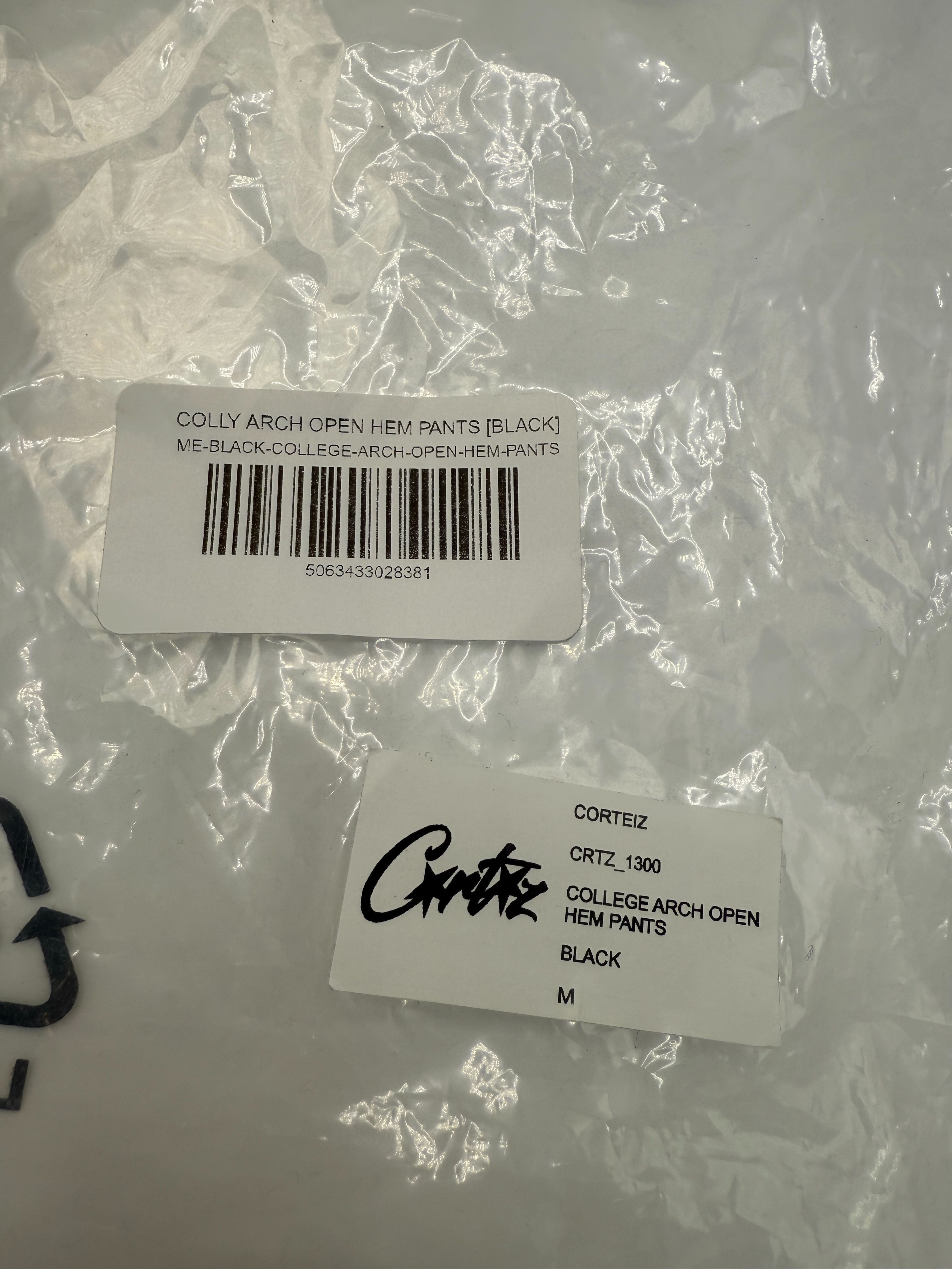 Corteiz Arch Logo Straight Leg Joggers - Black