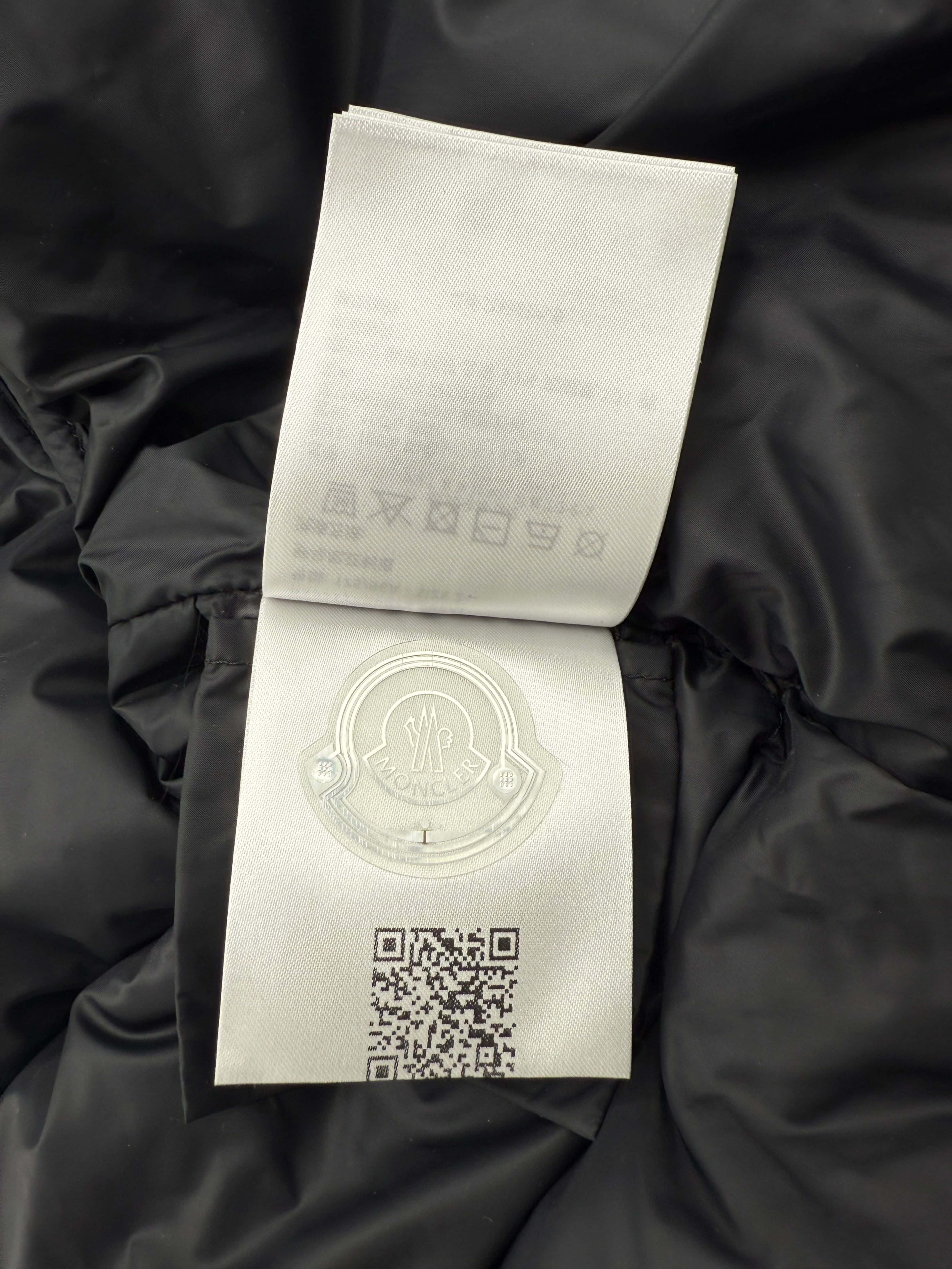 Moncler Gardy Hooded Short Down Jacket - Black (Unused) Moncler