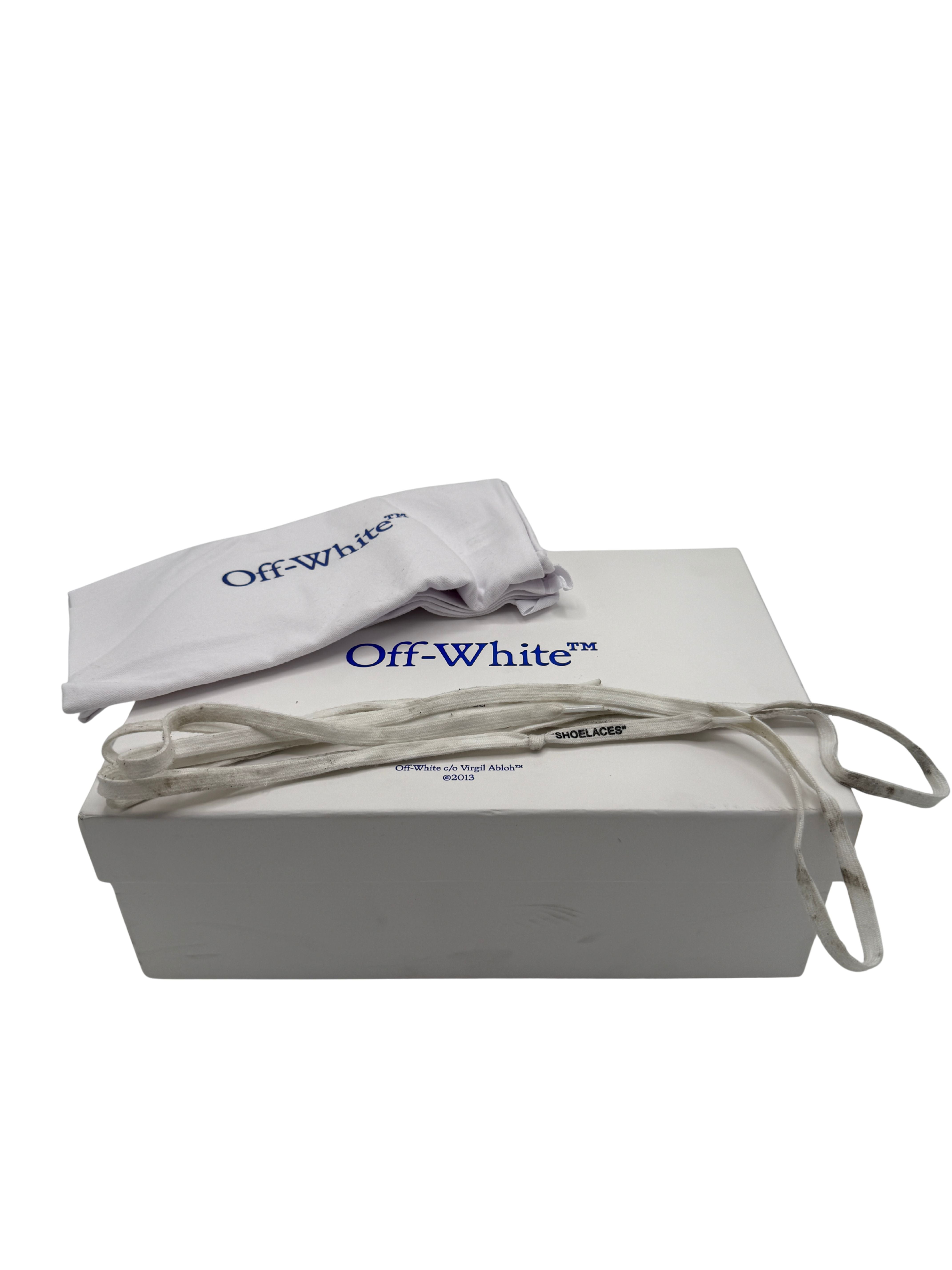 Off-White Out of Office Trainers - Black Off-White