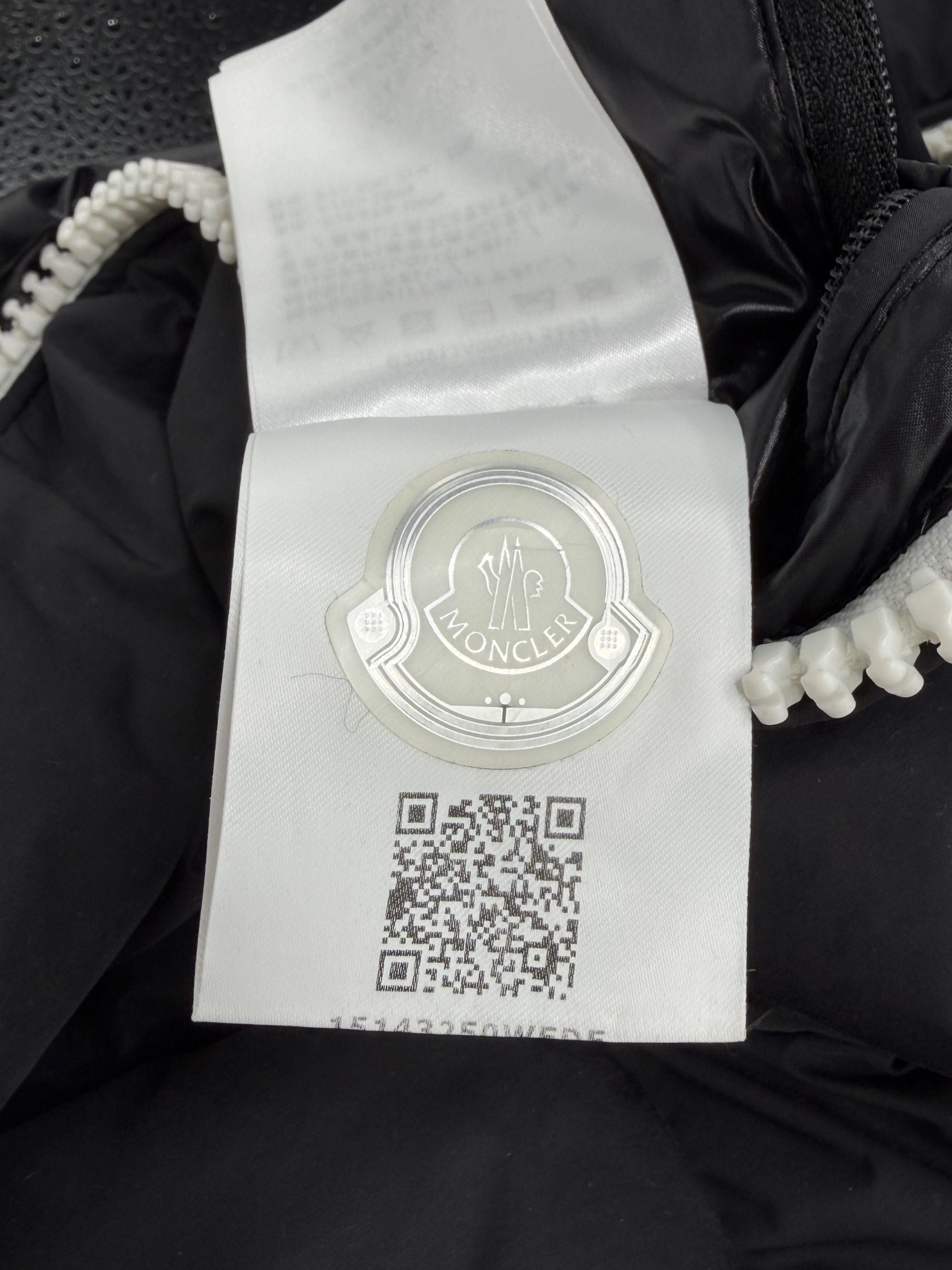 Moncler Idil Down Jacket - Black