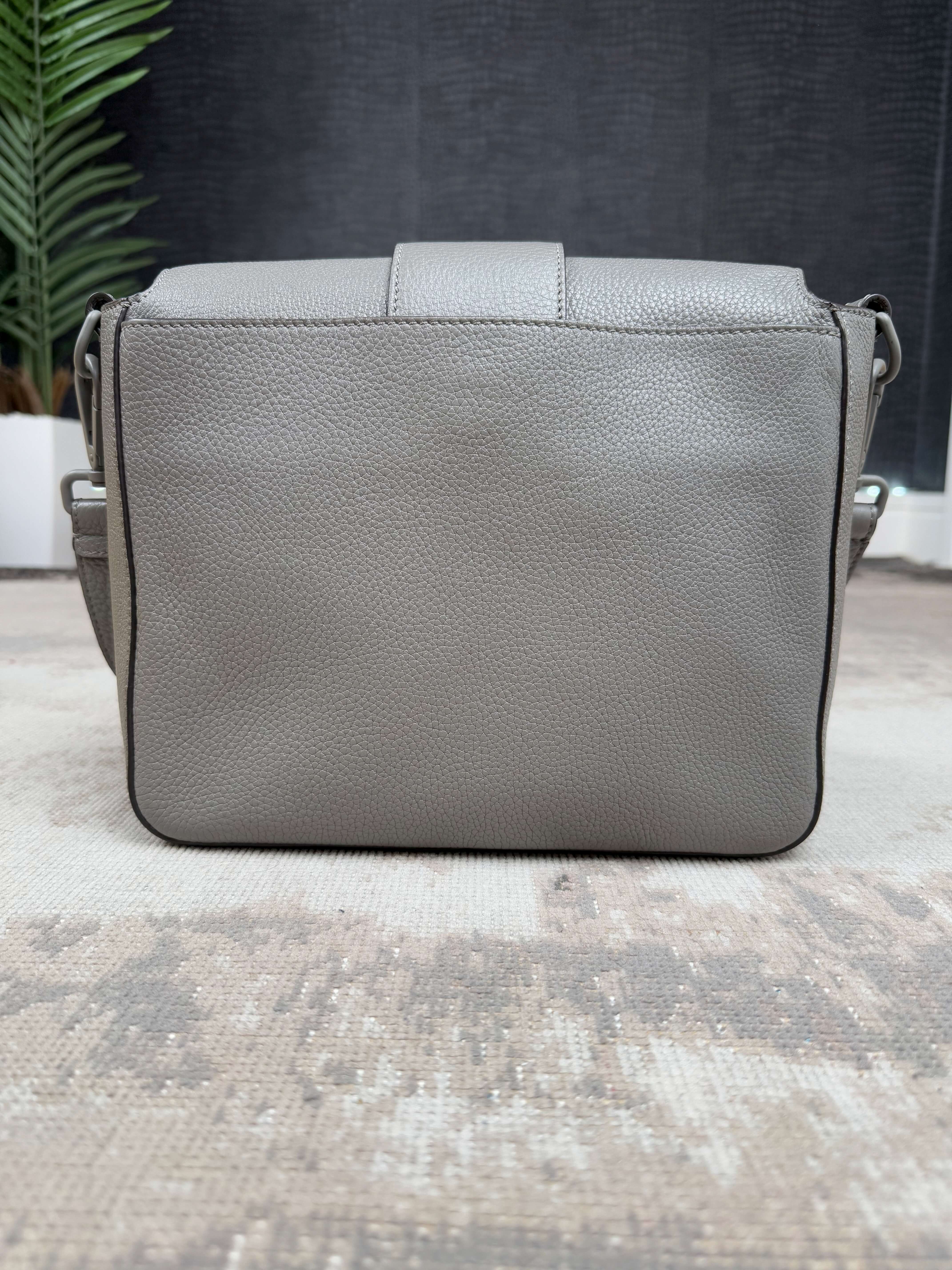 Fendi Baguette Convertible Leather Bag - Grey