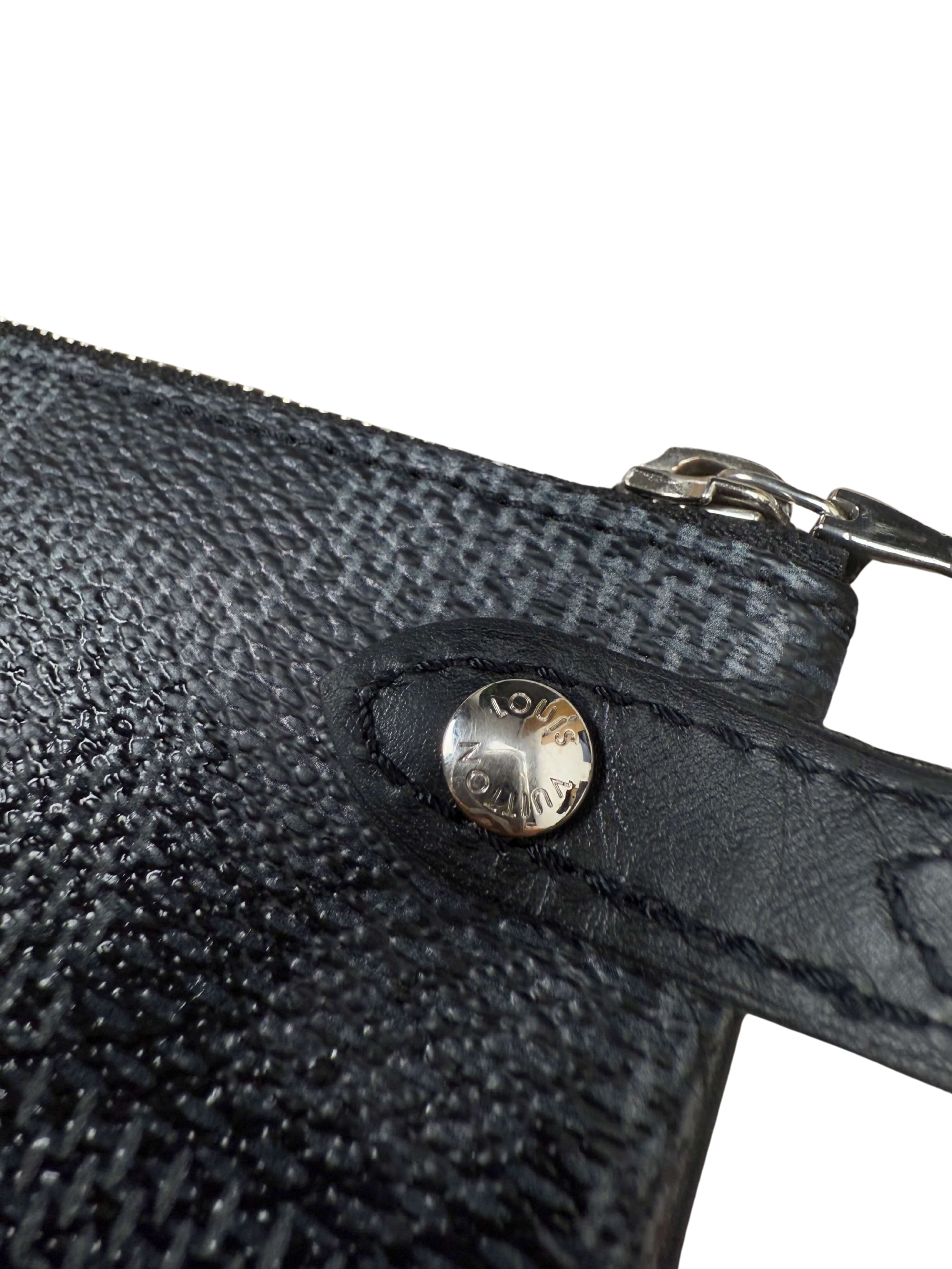 Louis Vuitton Trio Messenger Bag - Black