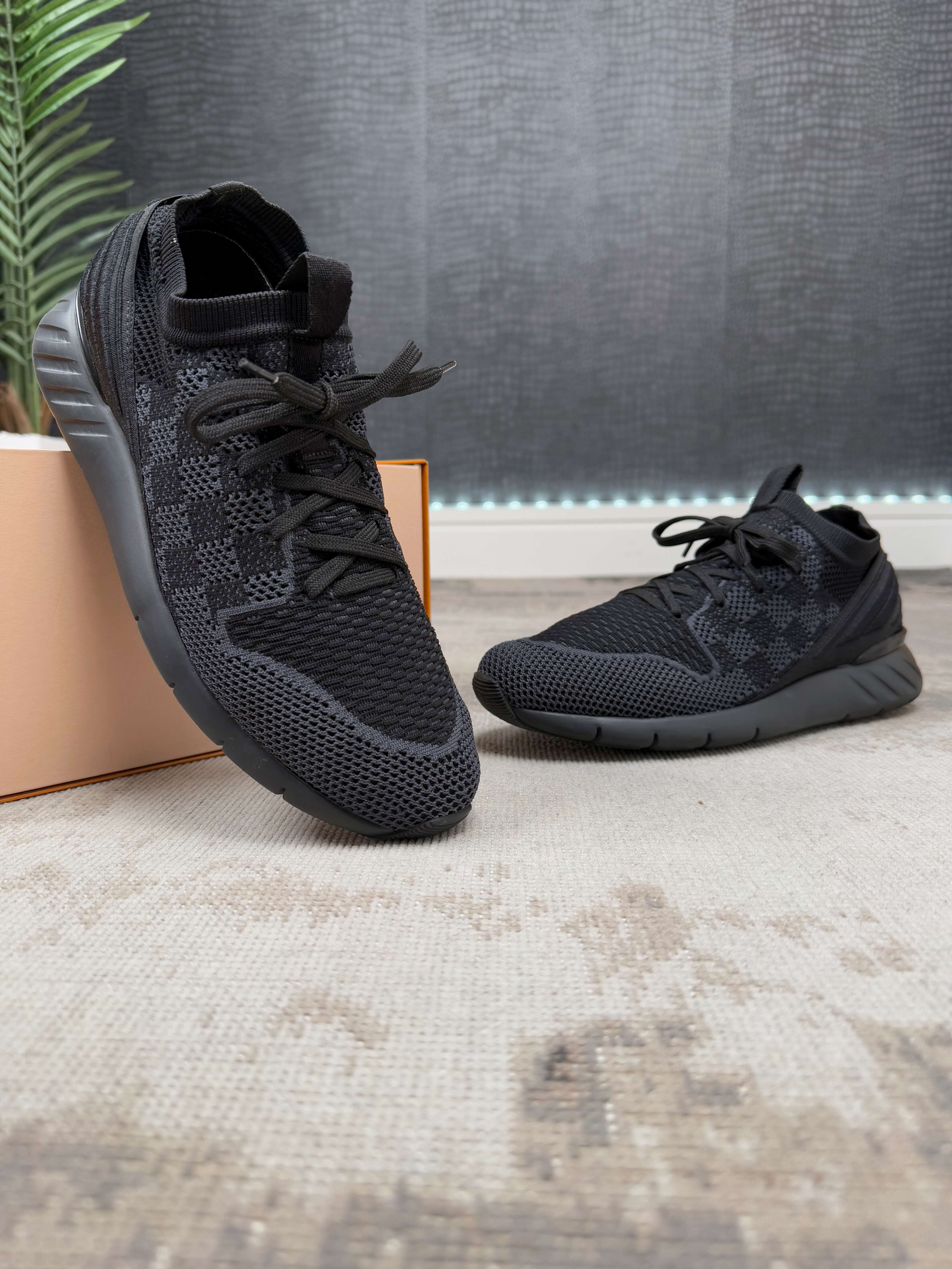 Louis Vuitton Damier Fast Lane Trainers - Black Louis Vuitton