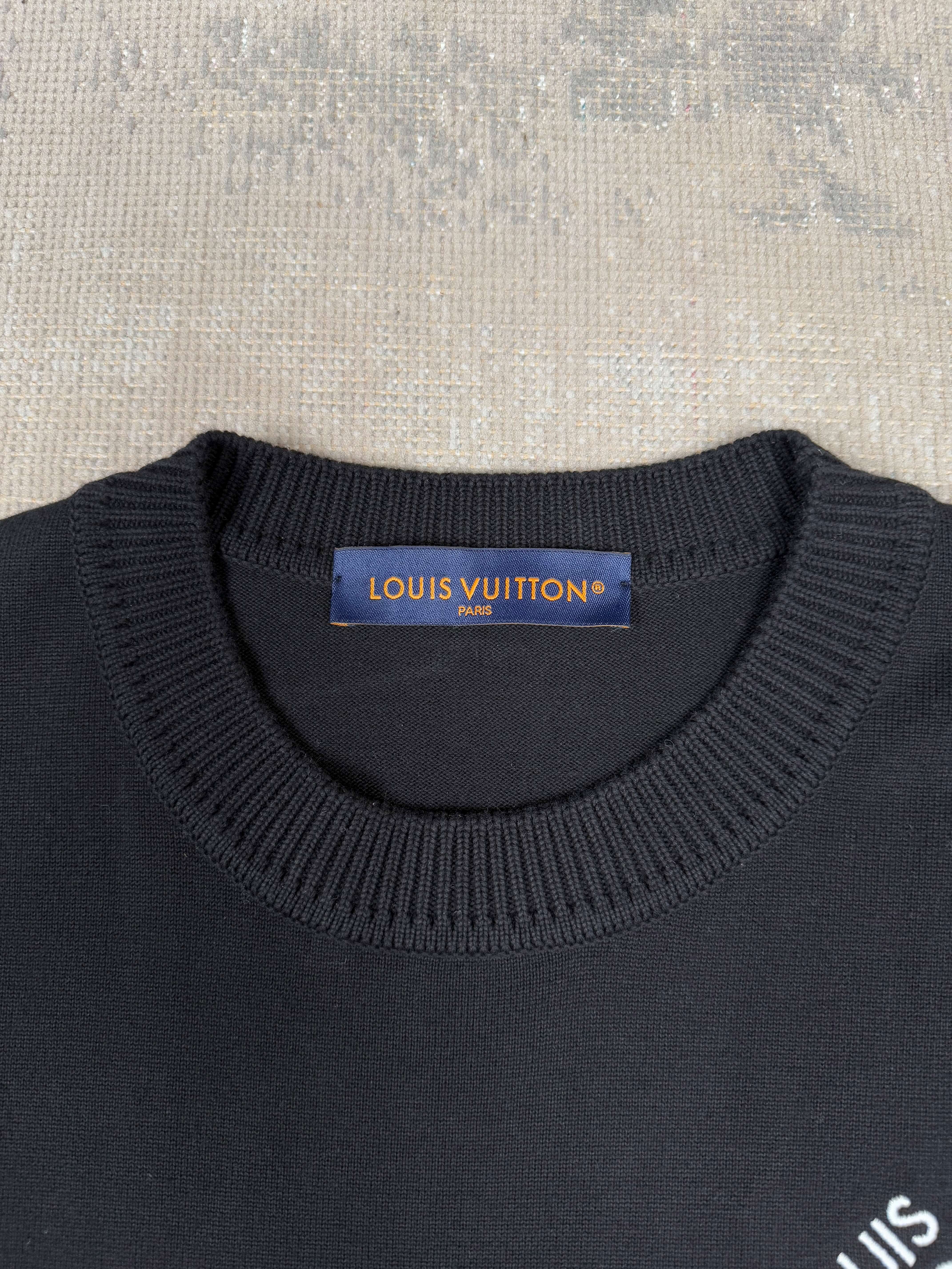 Louis Vuitton Signature T-Shirt - Black