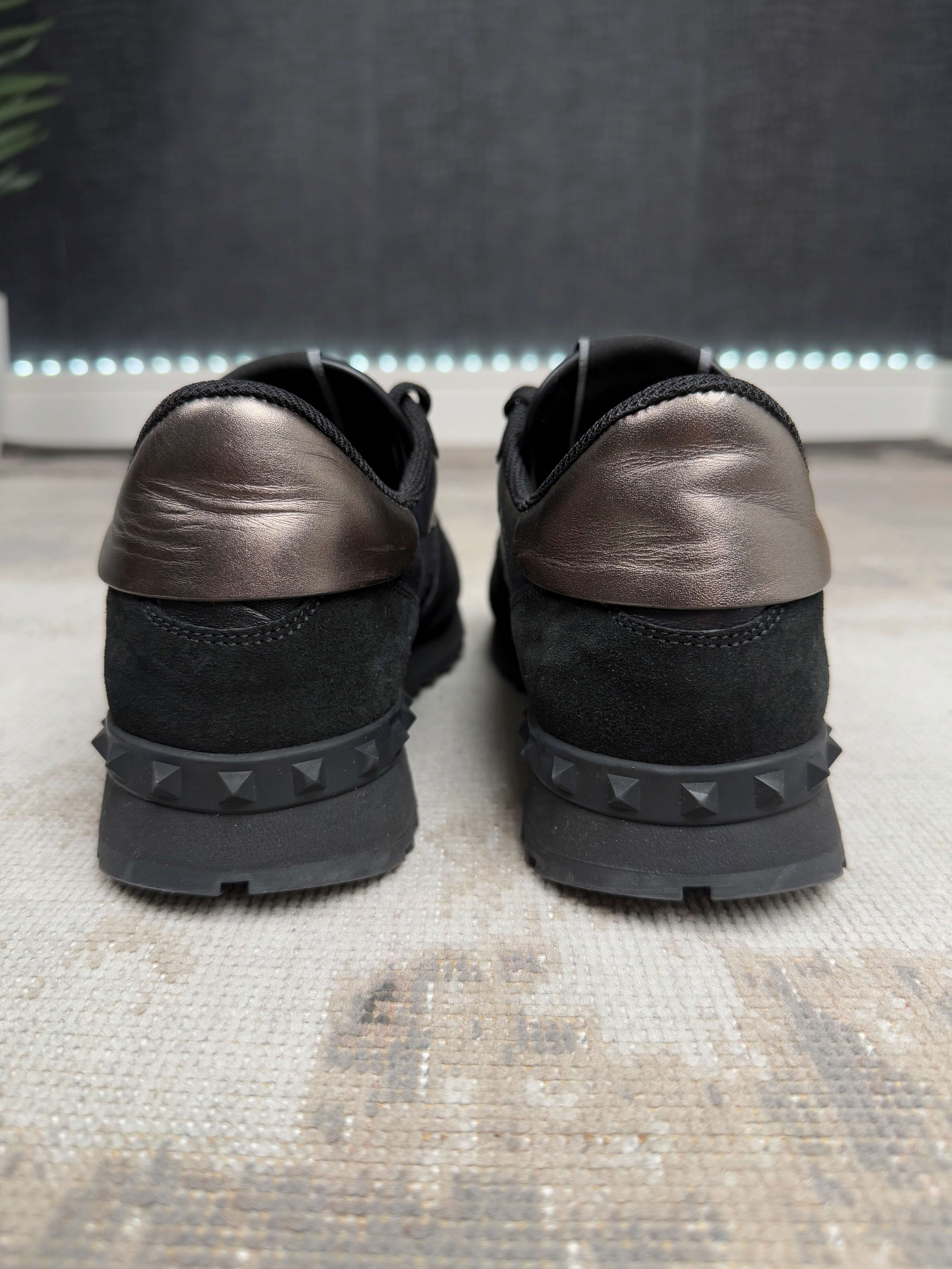 Valentino Rockrunners - Black Valentino