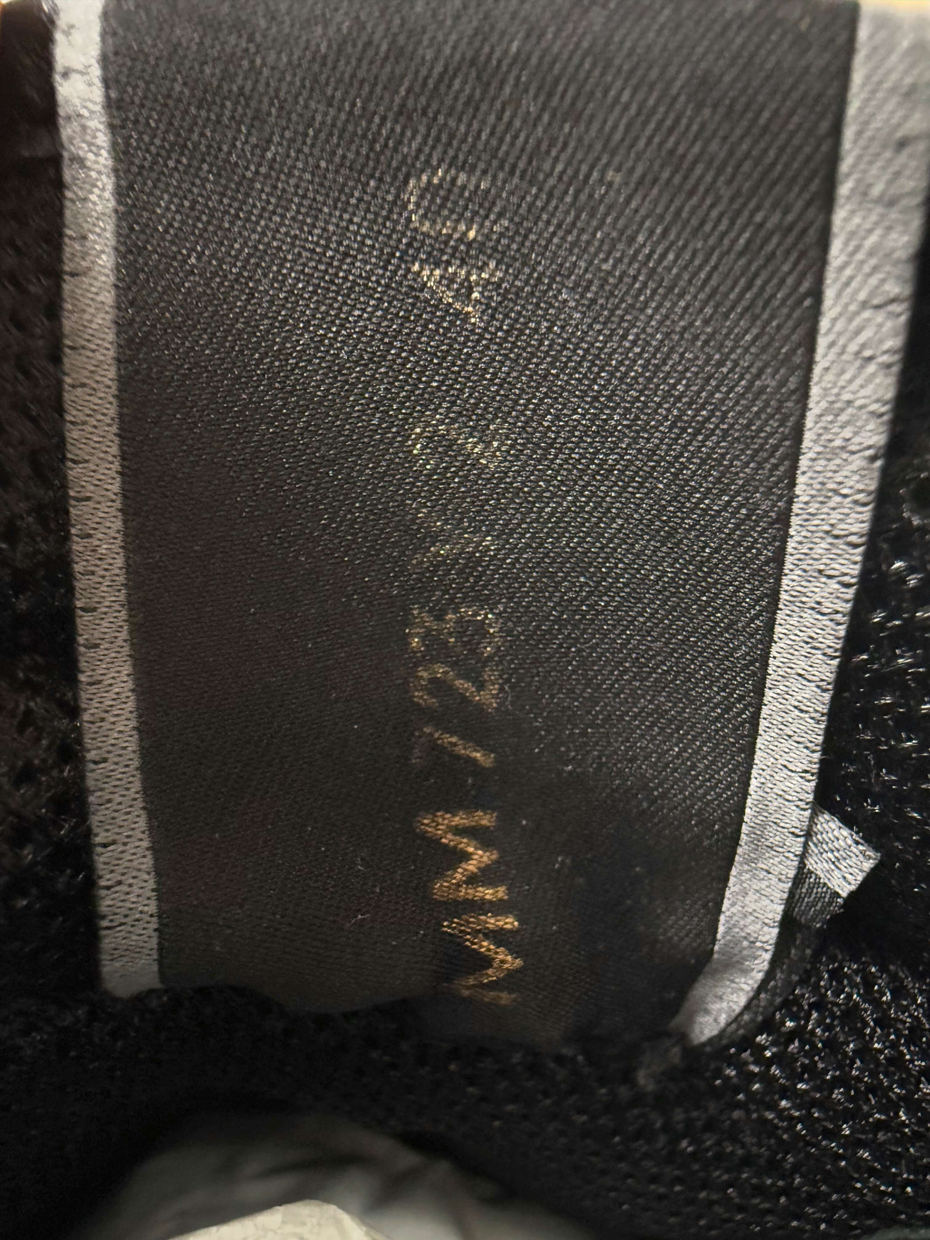 Valentino Rockrunners - Black Valentino