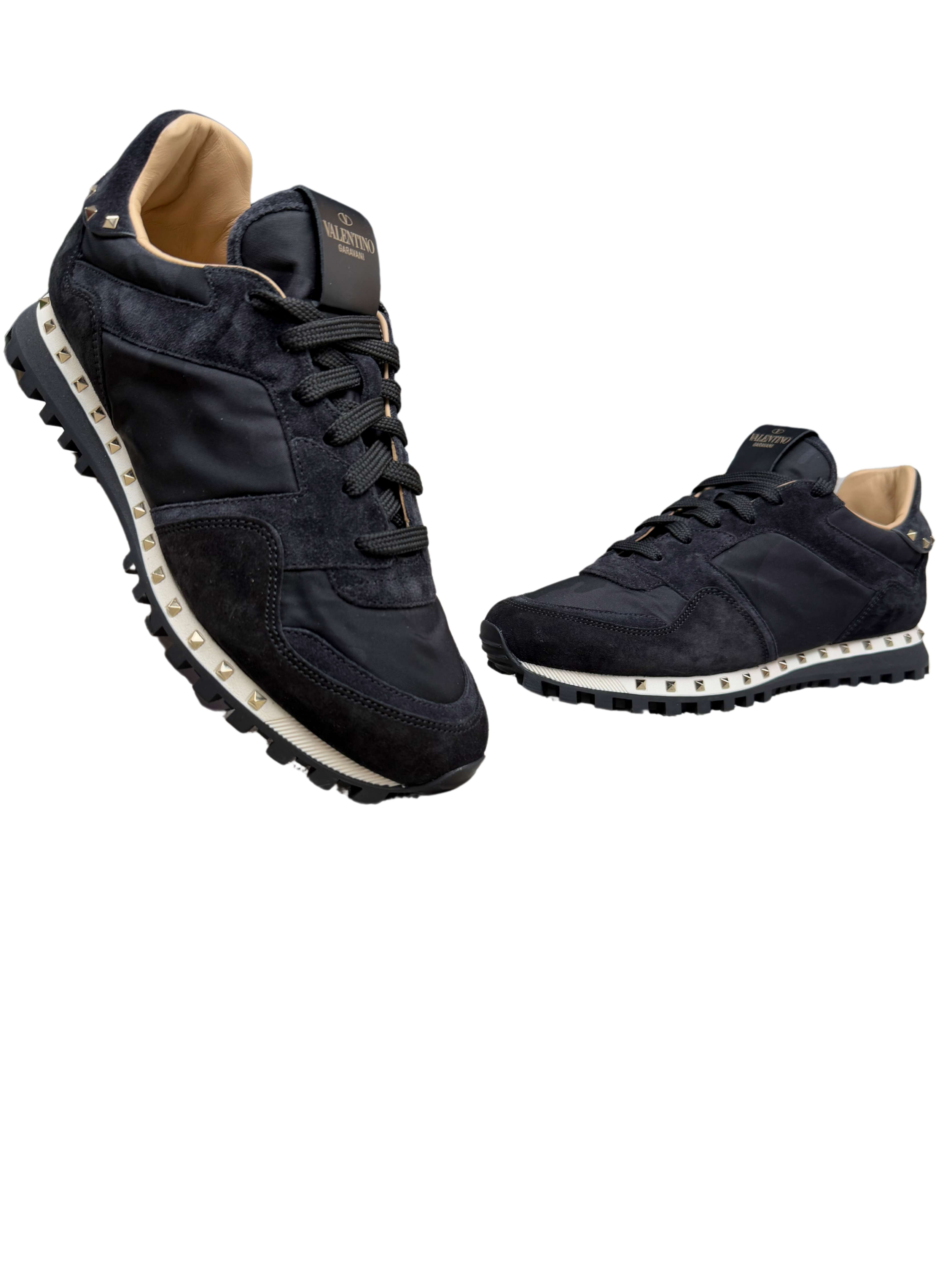 Valentino Rockstuds Trainer - Black Valentino