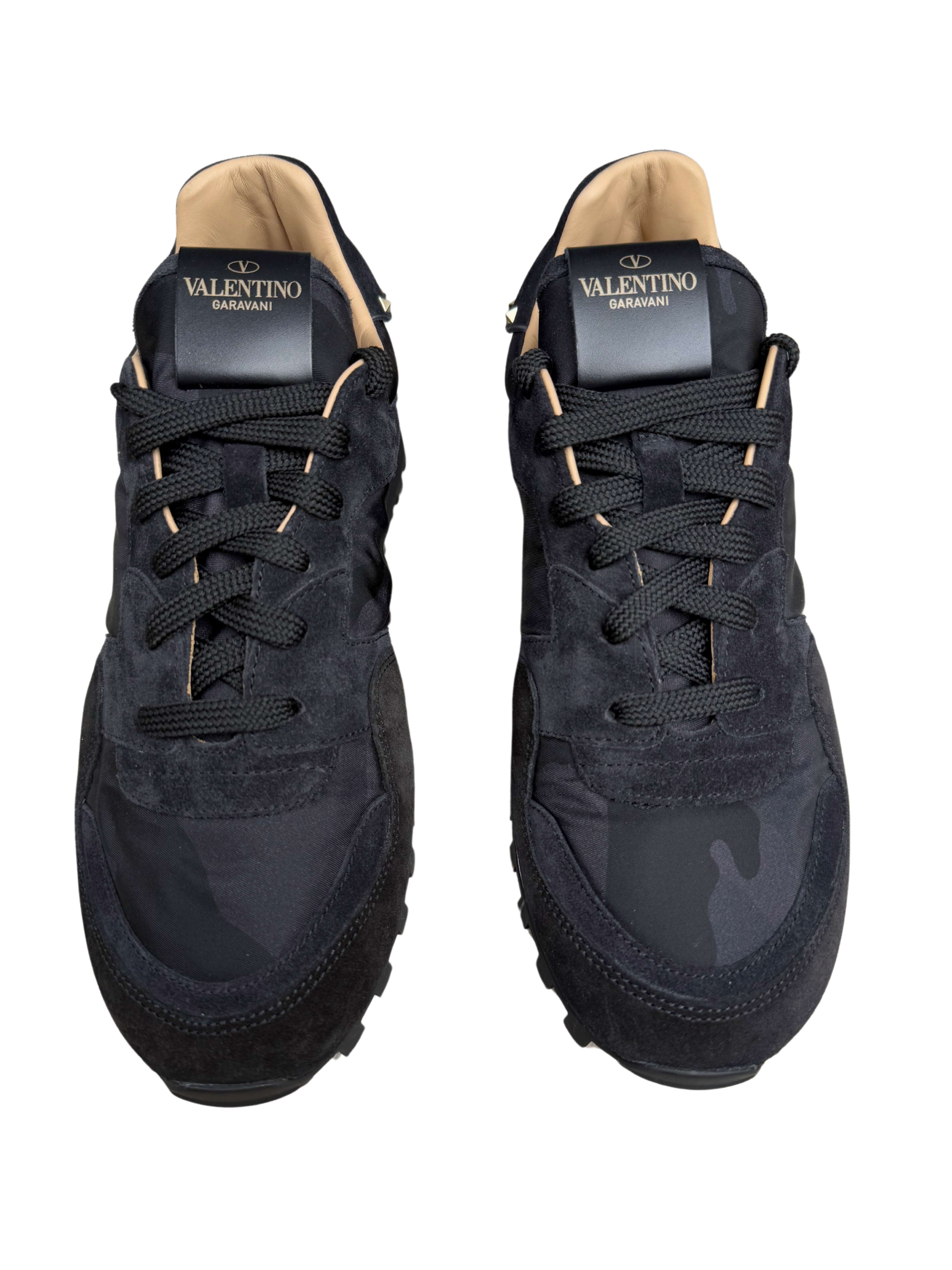 Valentino Rockstuds Trainer - Black Valentino