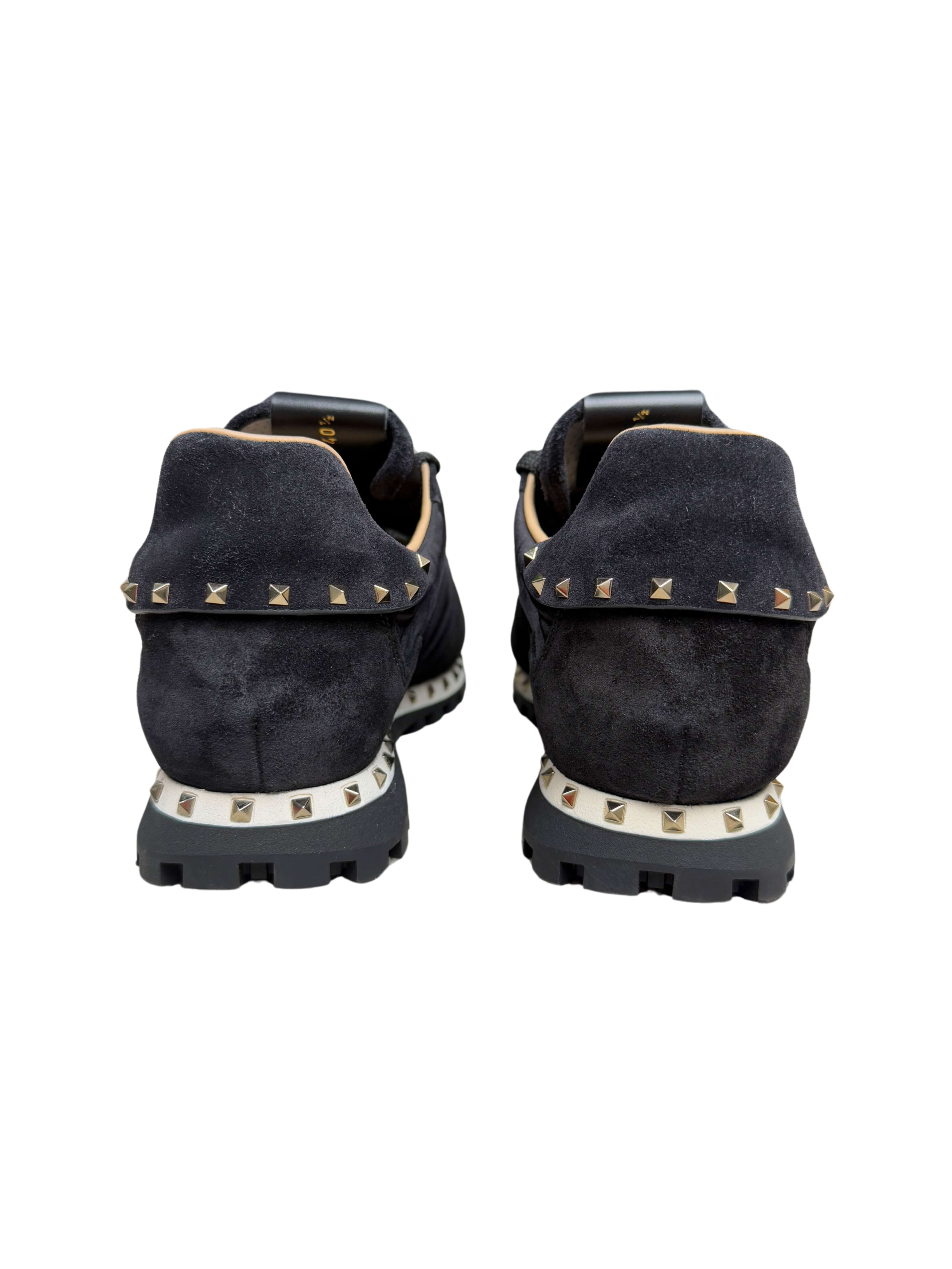 Valentino Rockstuds Trainer - Black Valentino