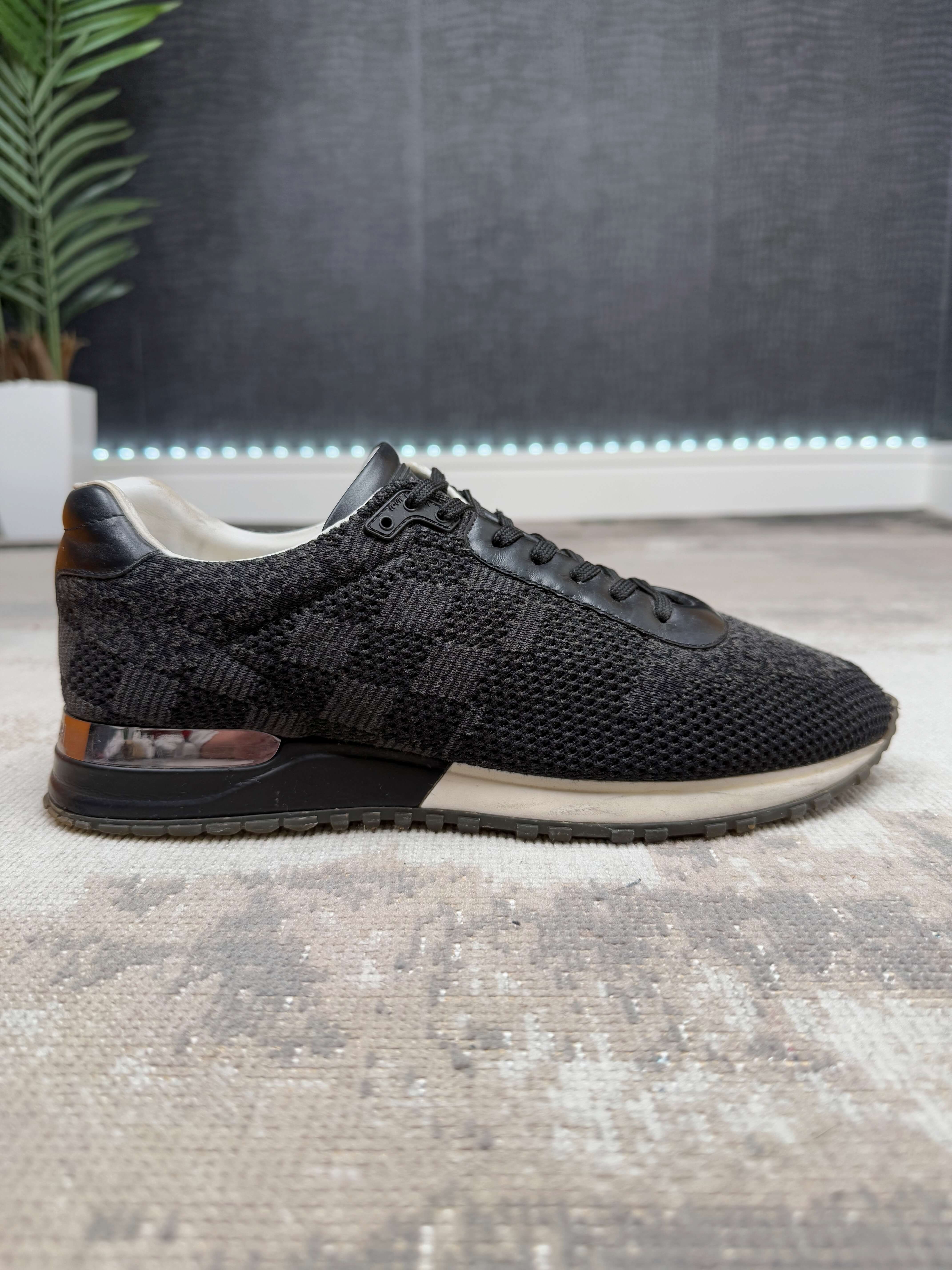 Louis Vuitton Run Away - Black Louis Vuitton