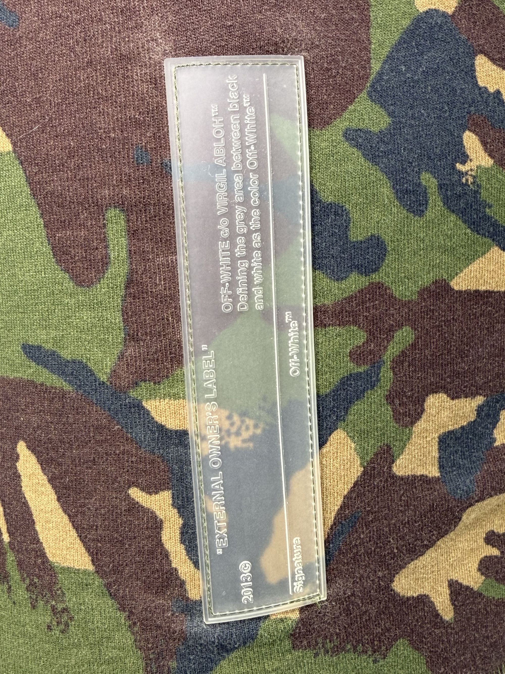 Off-White Camo Arrows Long Sleeve T-Shirt - Khaki Off-White
