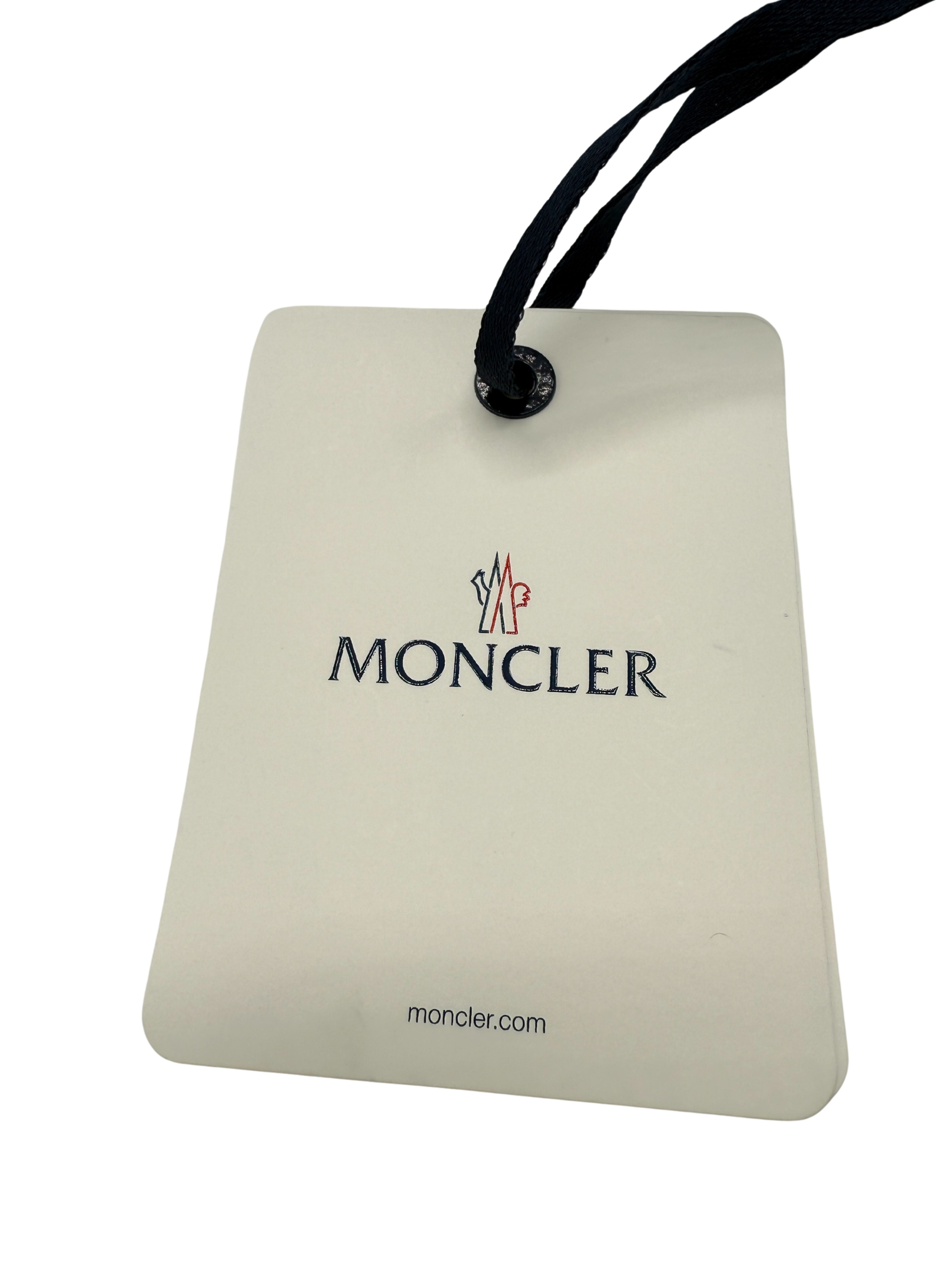 Moncler Logo Embroidered Cap - Black (Unused)