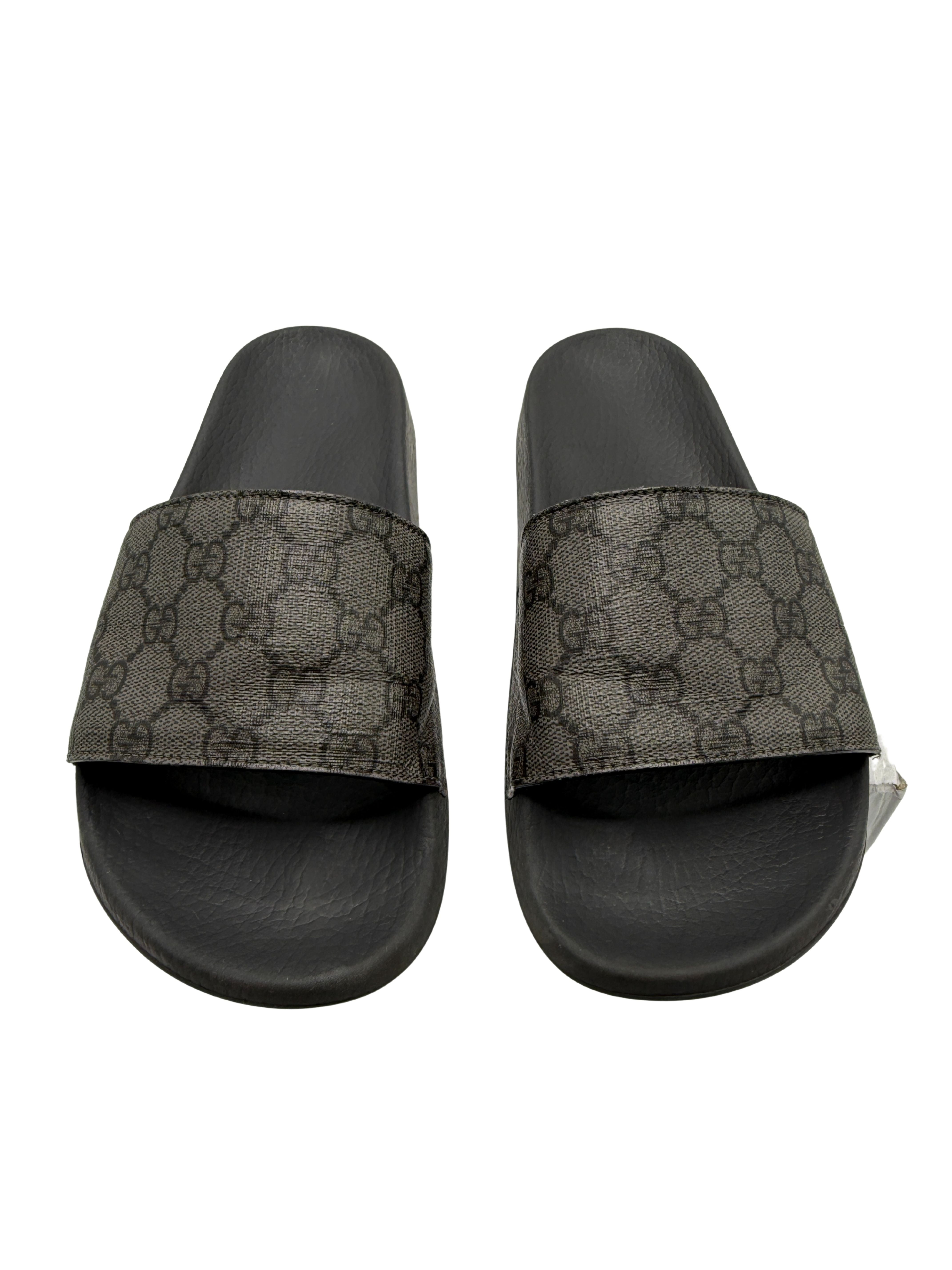 Gucci GG Supreme Sliders - Grey Gucci