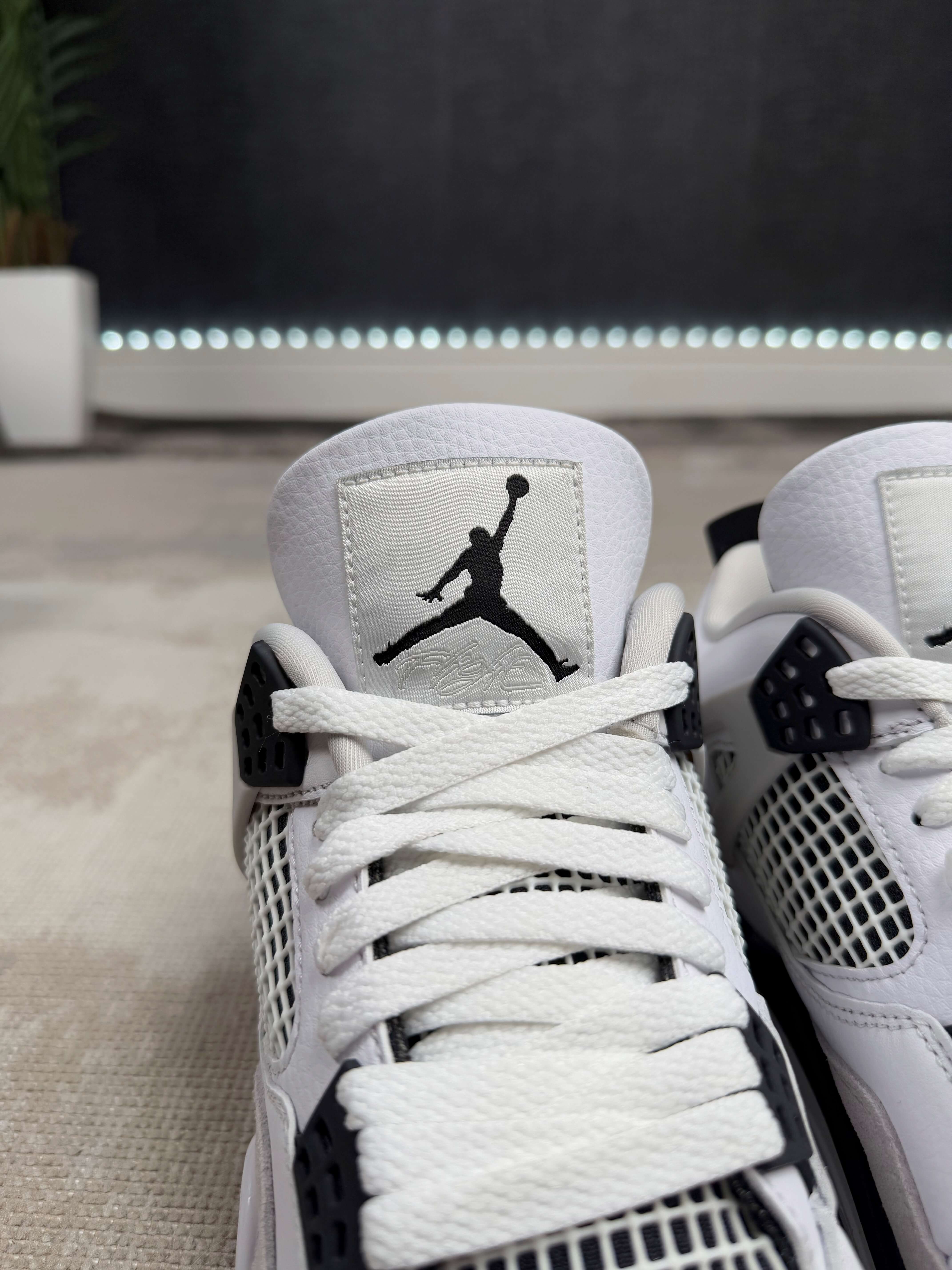 Nike Air Jordan 4 Retro 'Military Blacks' Nike