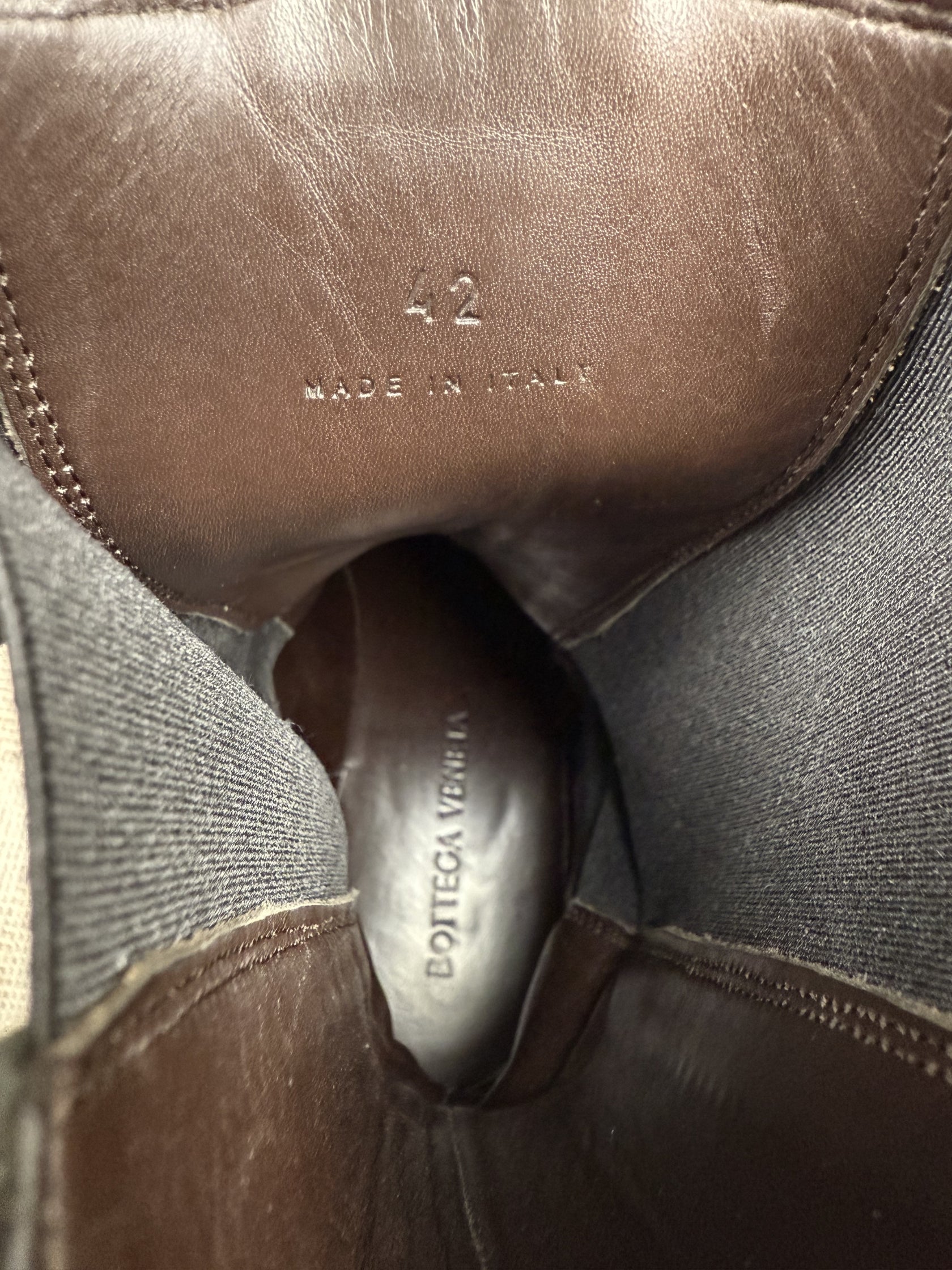 Bottega Veneta Tire Rubber Chelsea Boot - Black