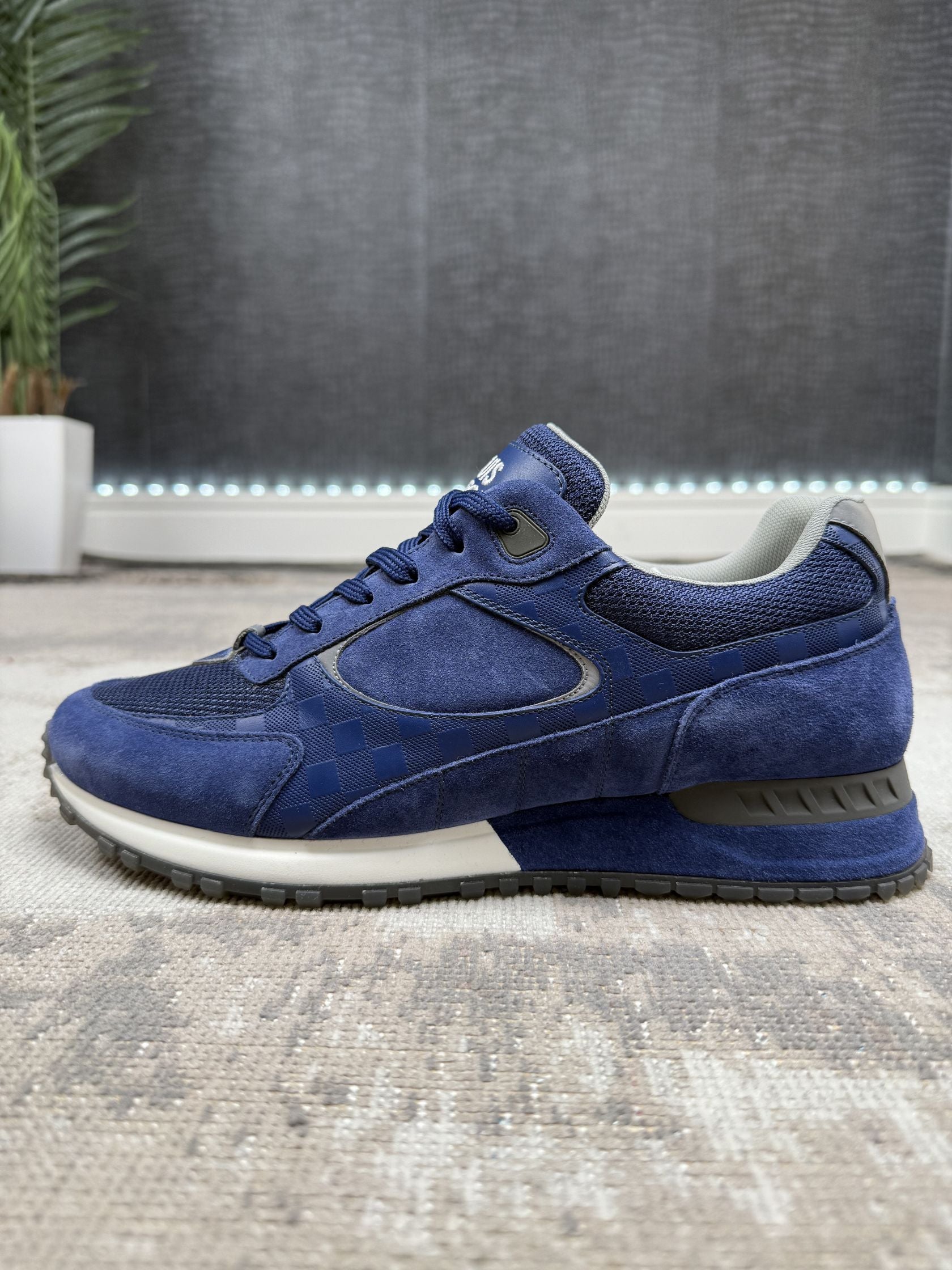 Louis Vuitton Damier Run Away Trainer - Blue Louis Vuitton