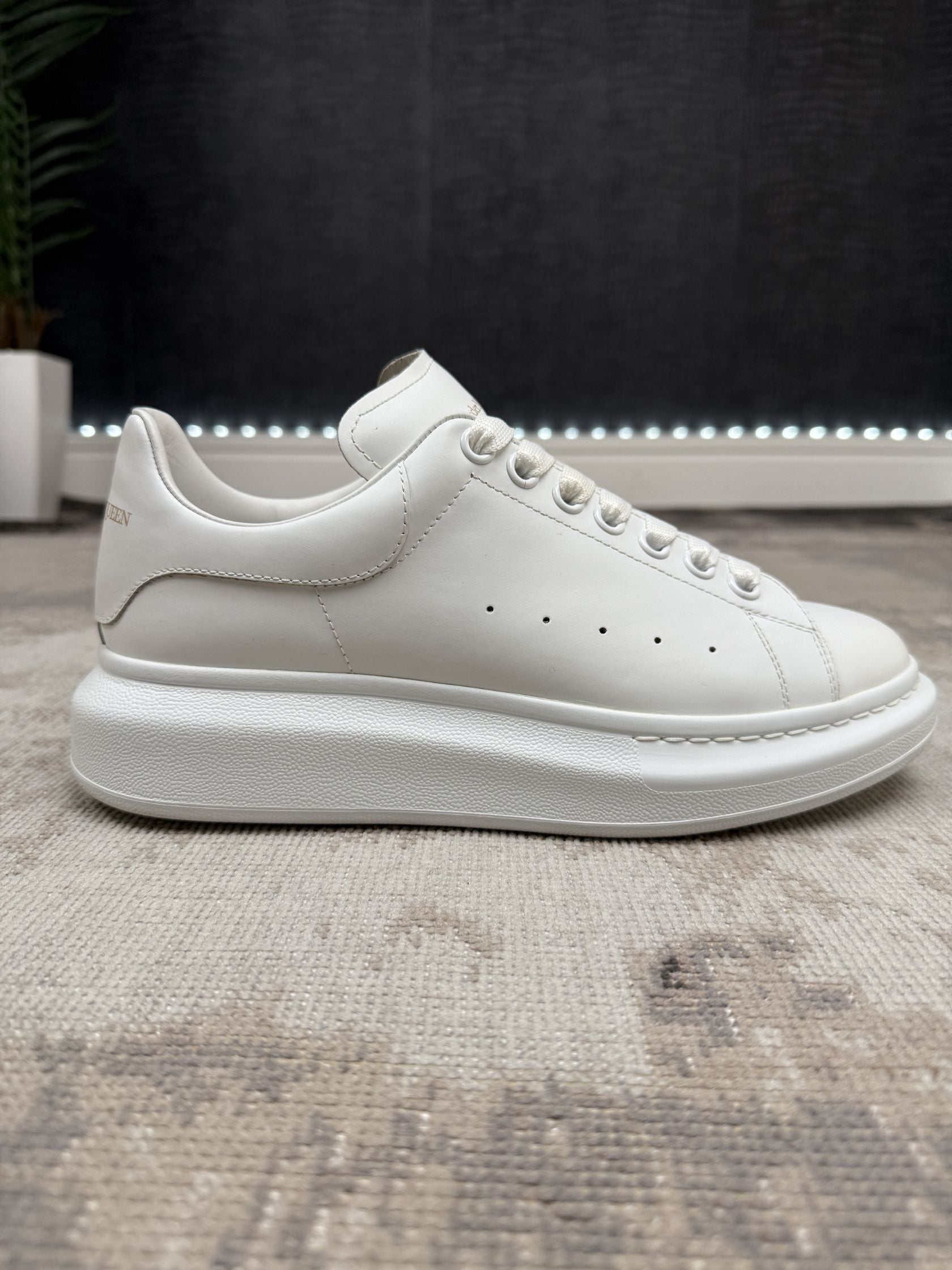 Alexander McQueen Oversized Trainer - White