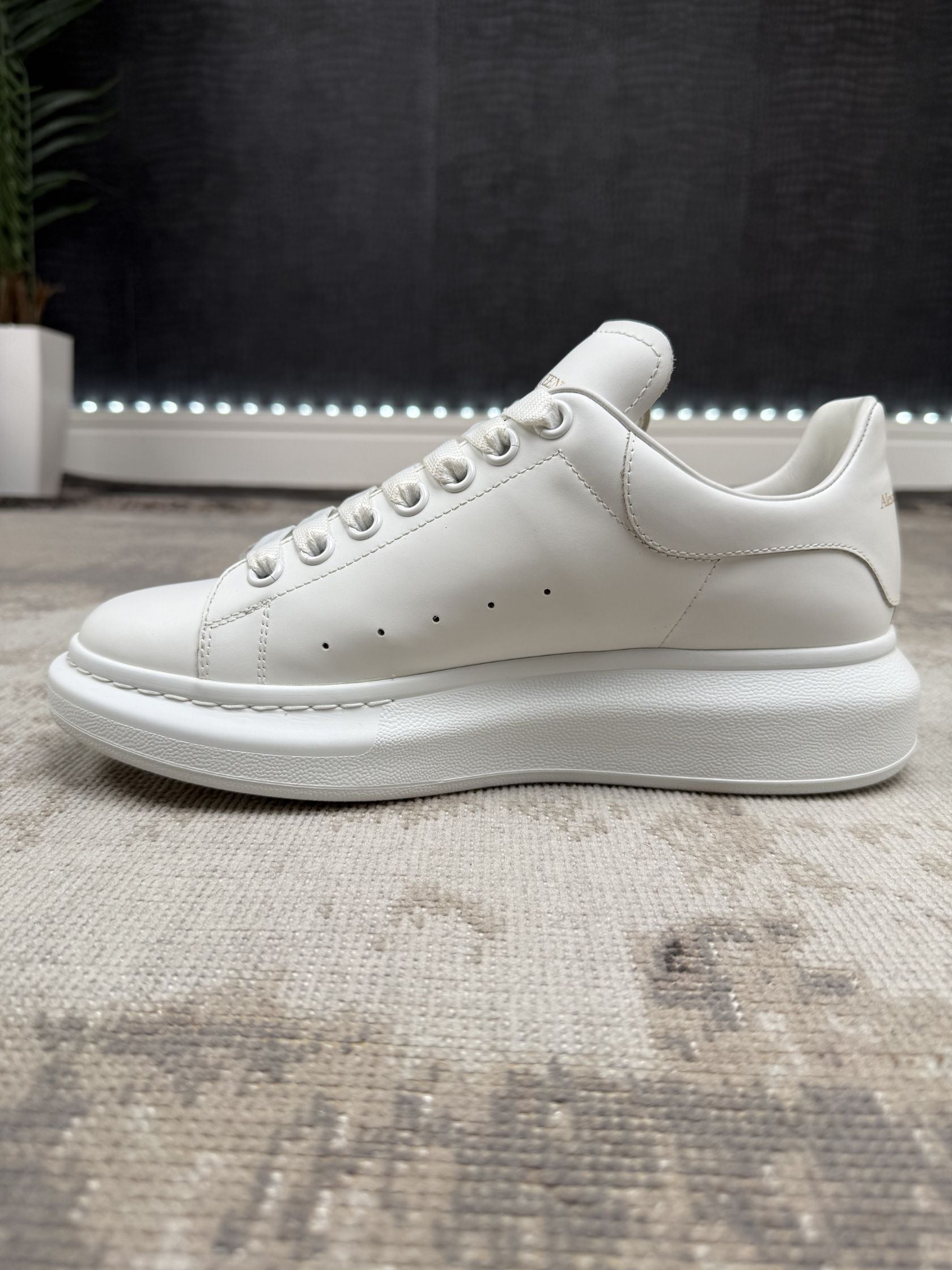 Alexander McQueen Oversized Trainer - White