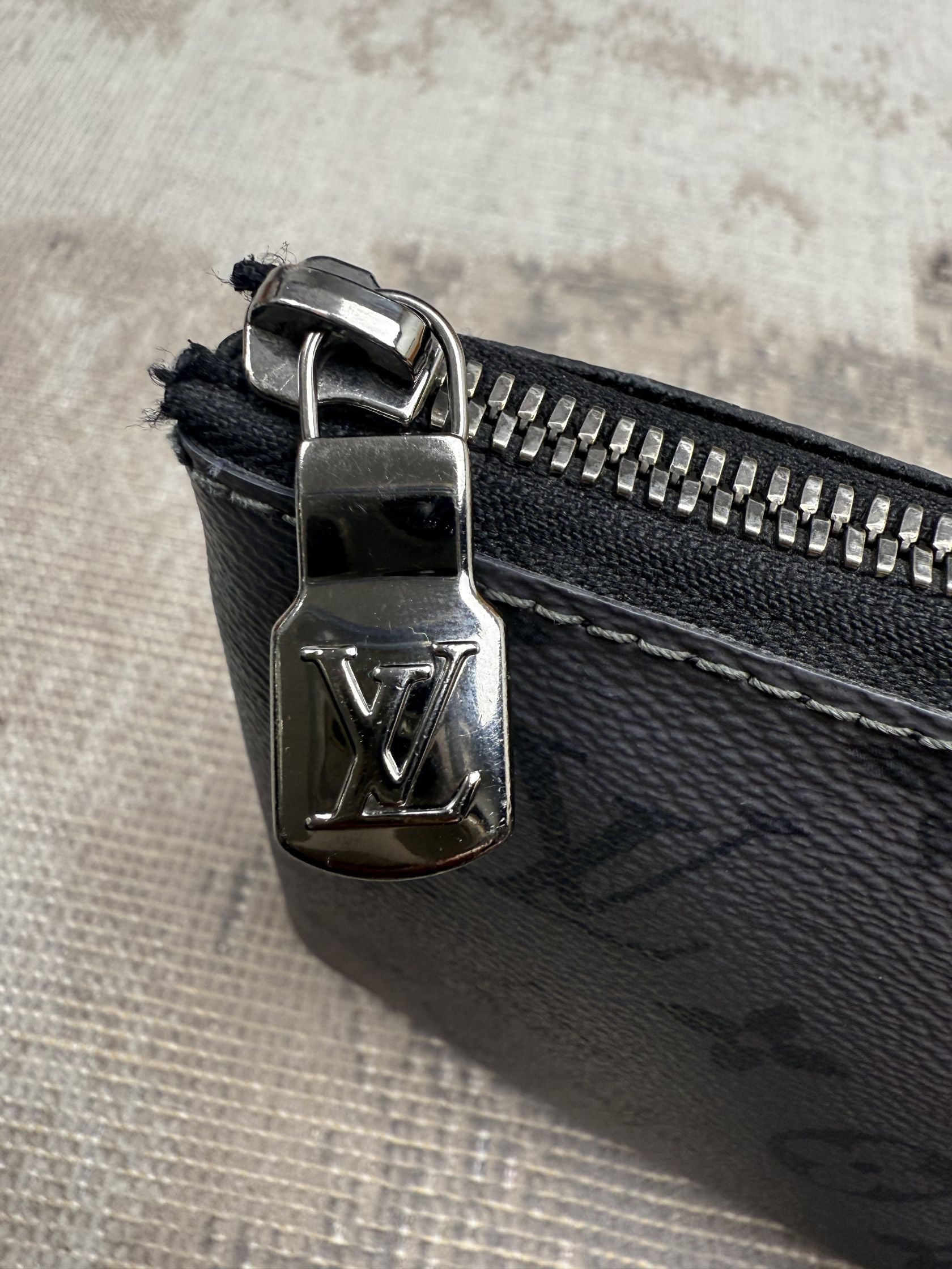 Louis Vuitton Monogram Wallet - Black Louis Vuitton