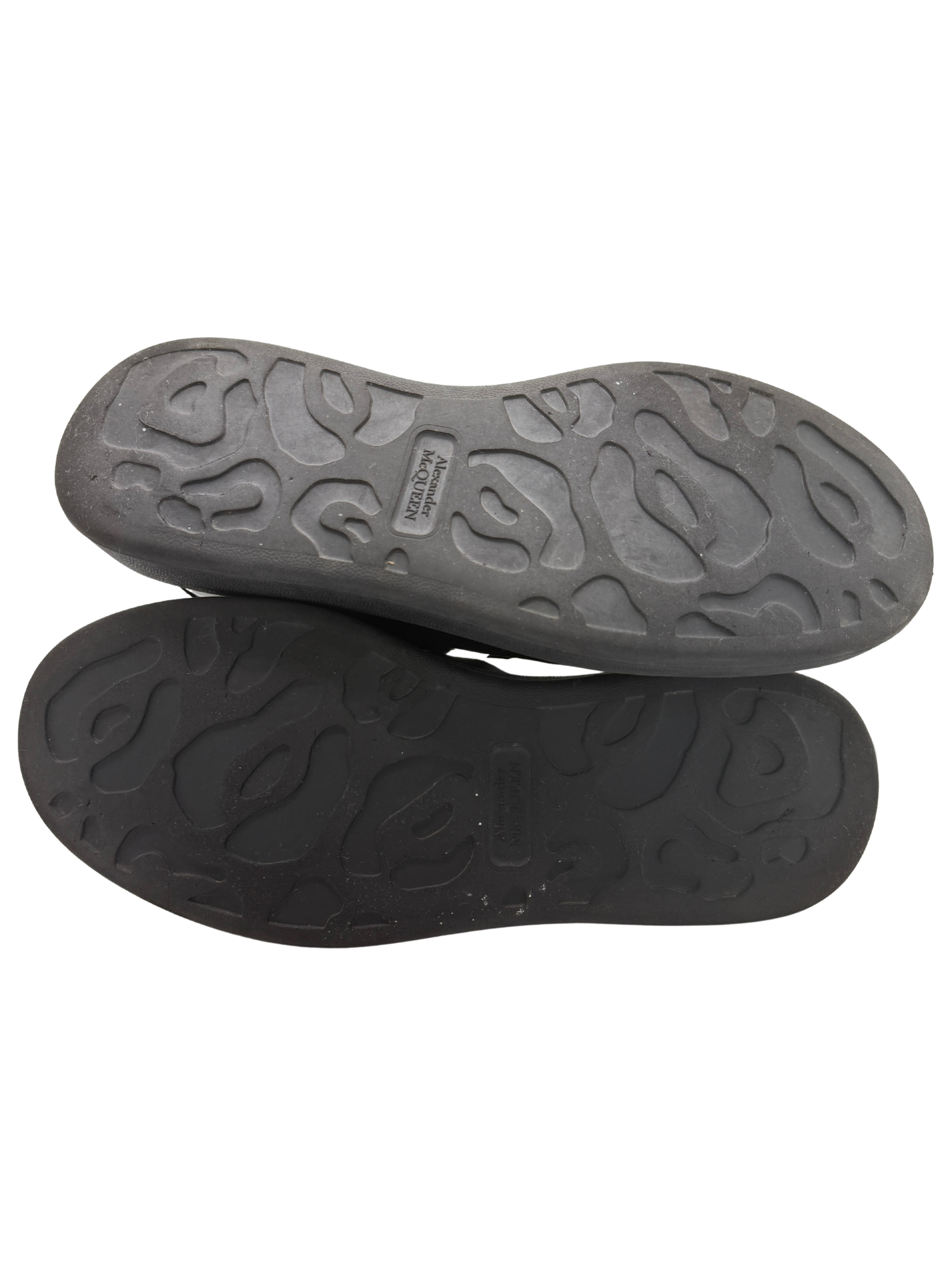 Alexander McQueen Oversized trainer - Triple Black