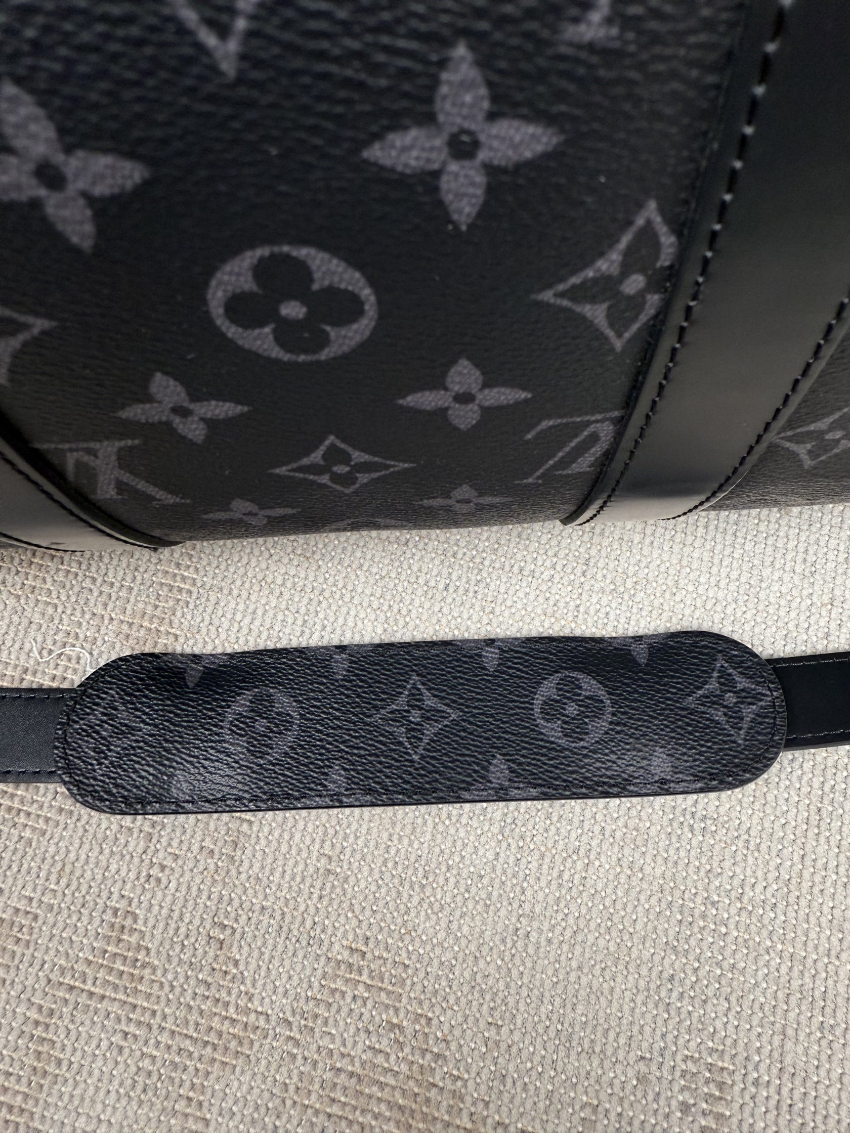 Louis Vuitton 45 Keepal Bag - Grey Louis Vuitton