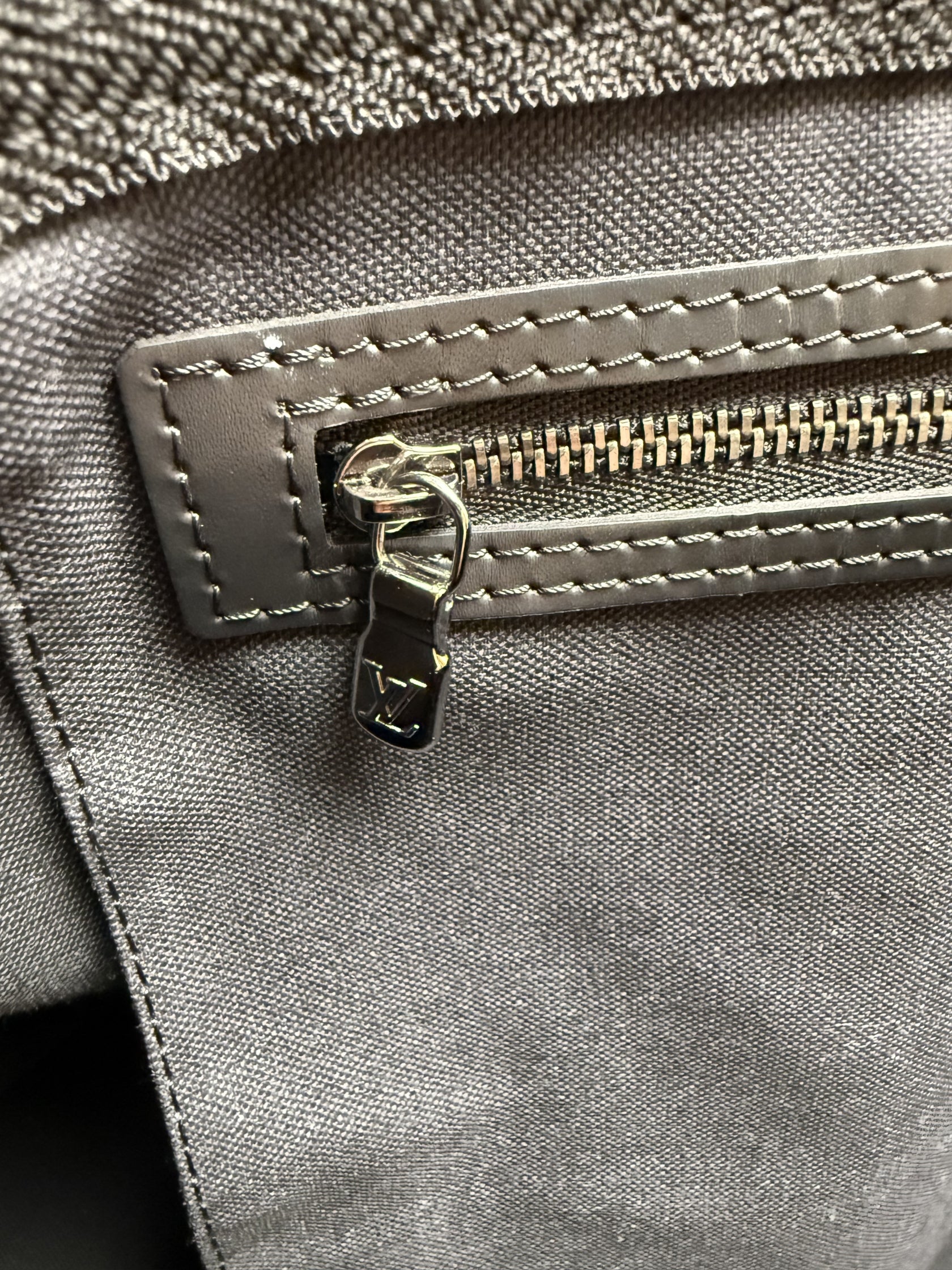 Louis Vuitton 45 Keepal Bag - Grey Louis Vuitton