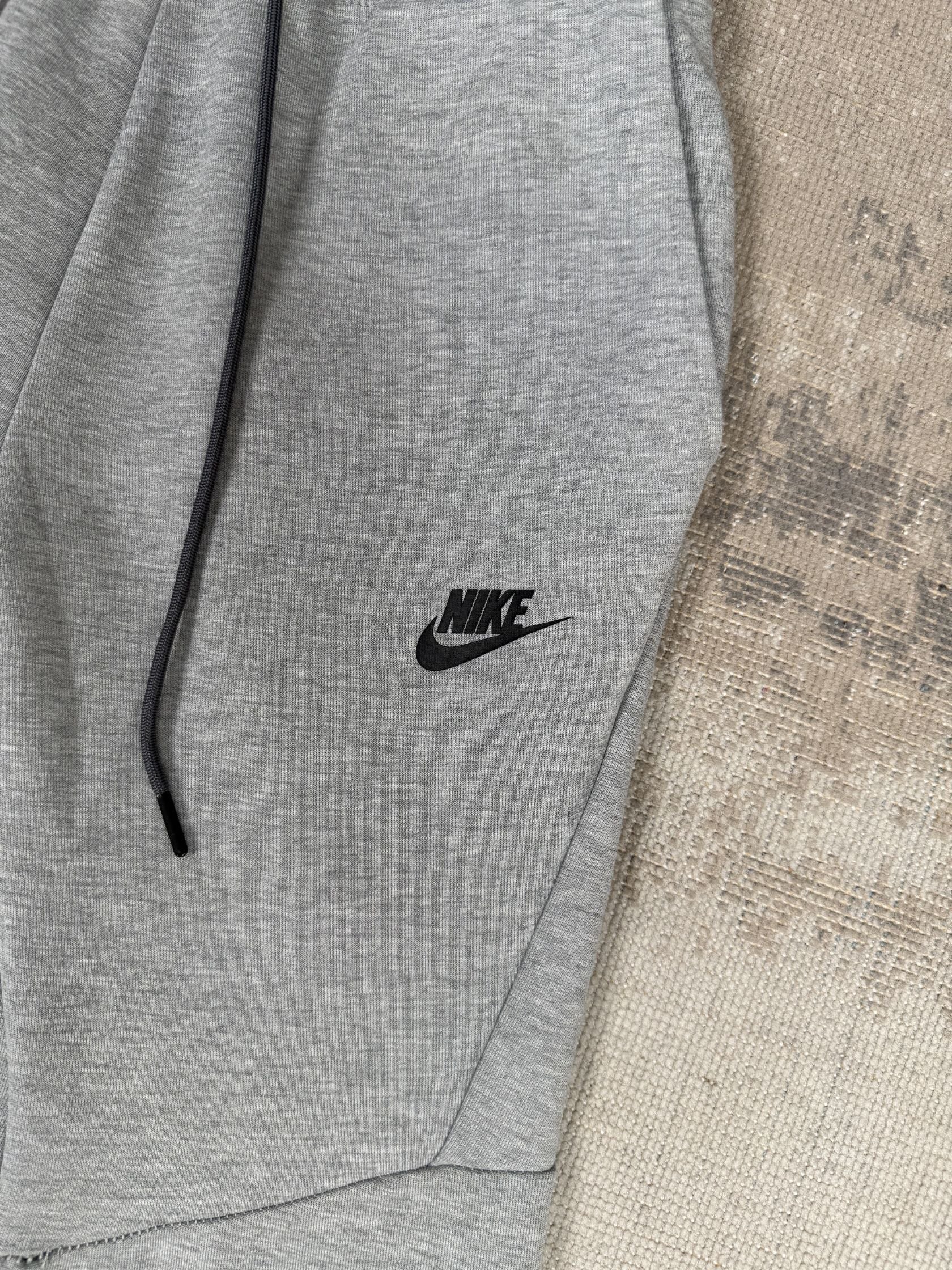 Nike Tech Tracksuit - Grey Nike