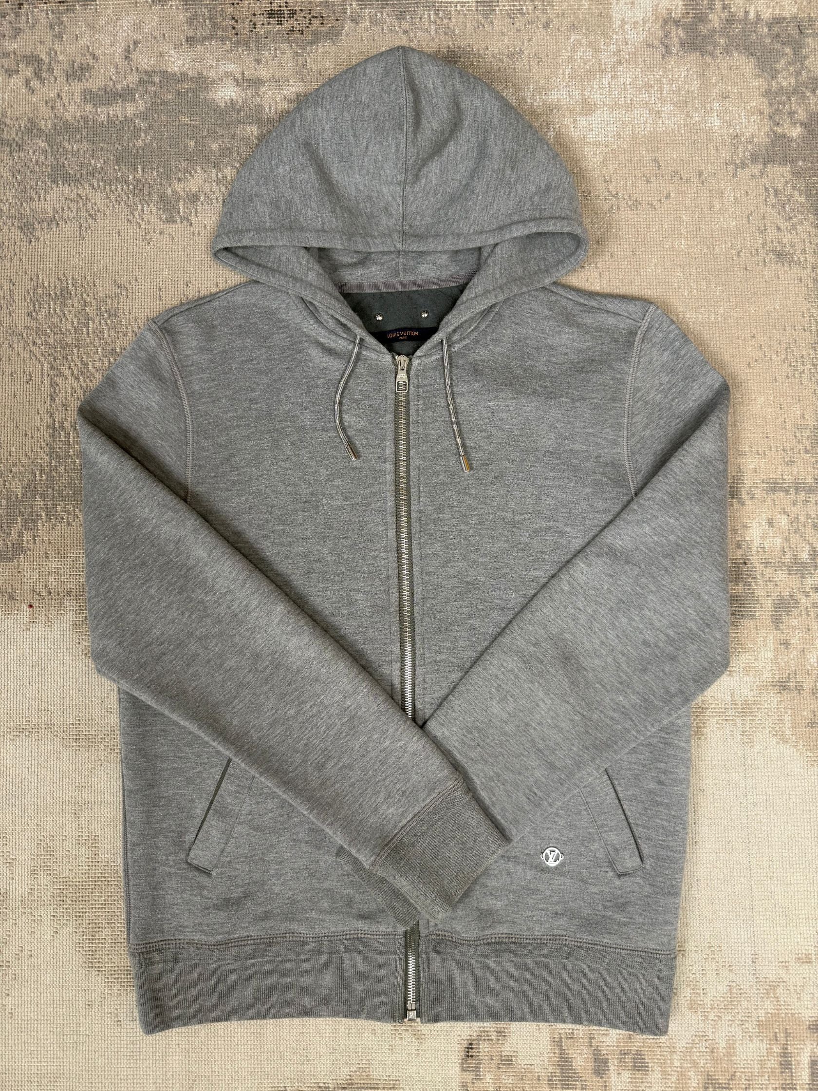 Louis Vuitton Metal Logo Tracksuit - Grey Louis Vuitton