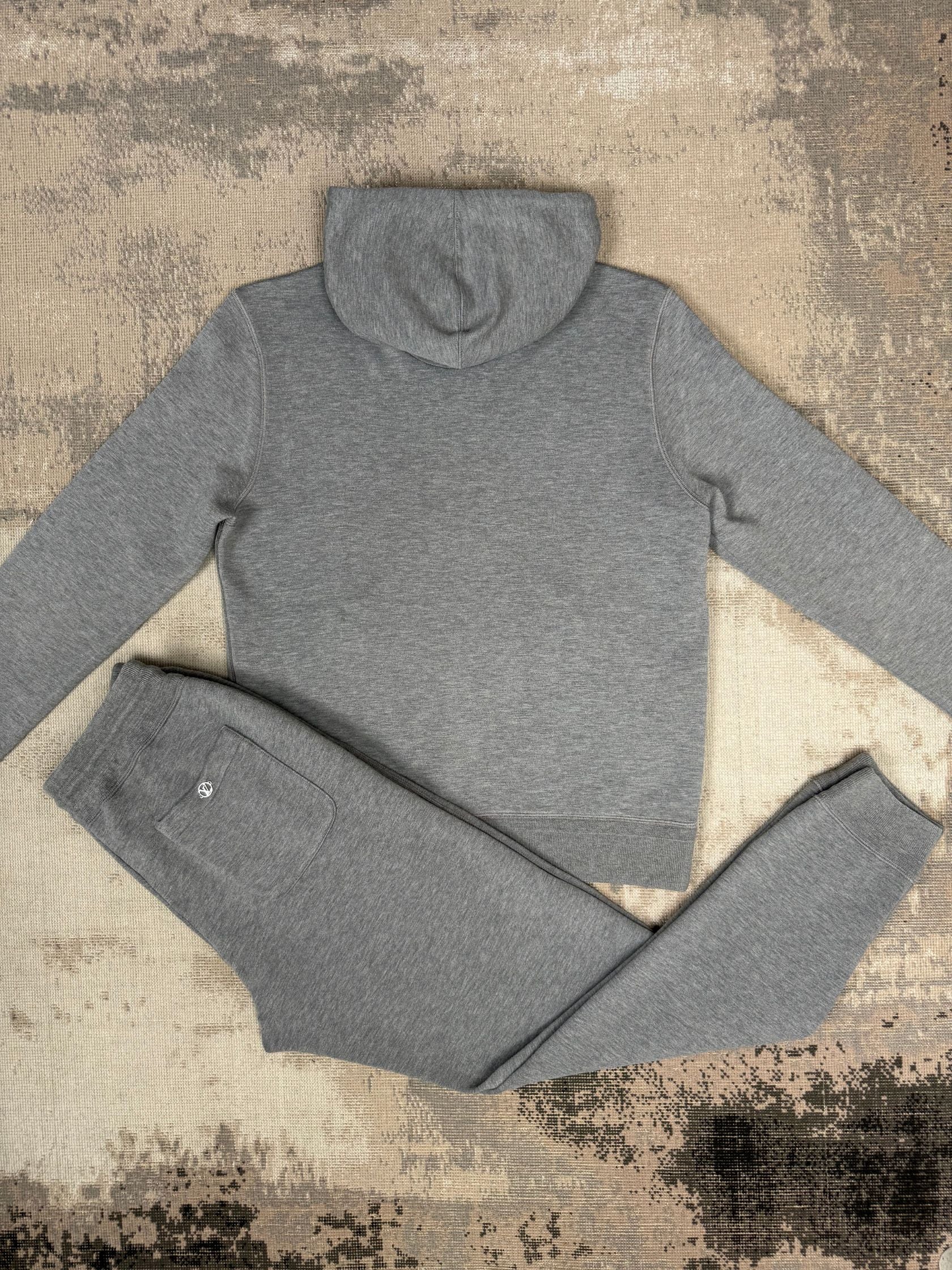 Louis Vuitton Metal Logo Tracksuit - Grey Louis Vuitton