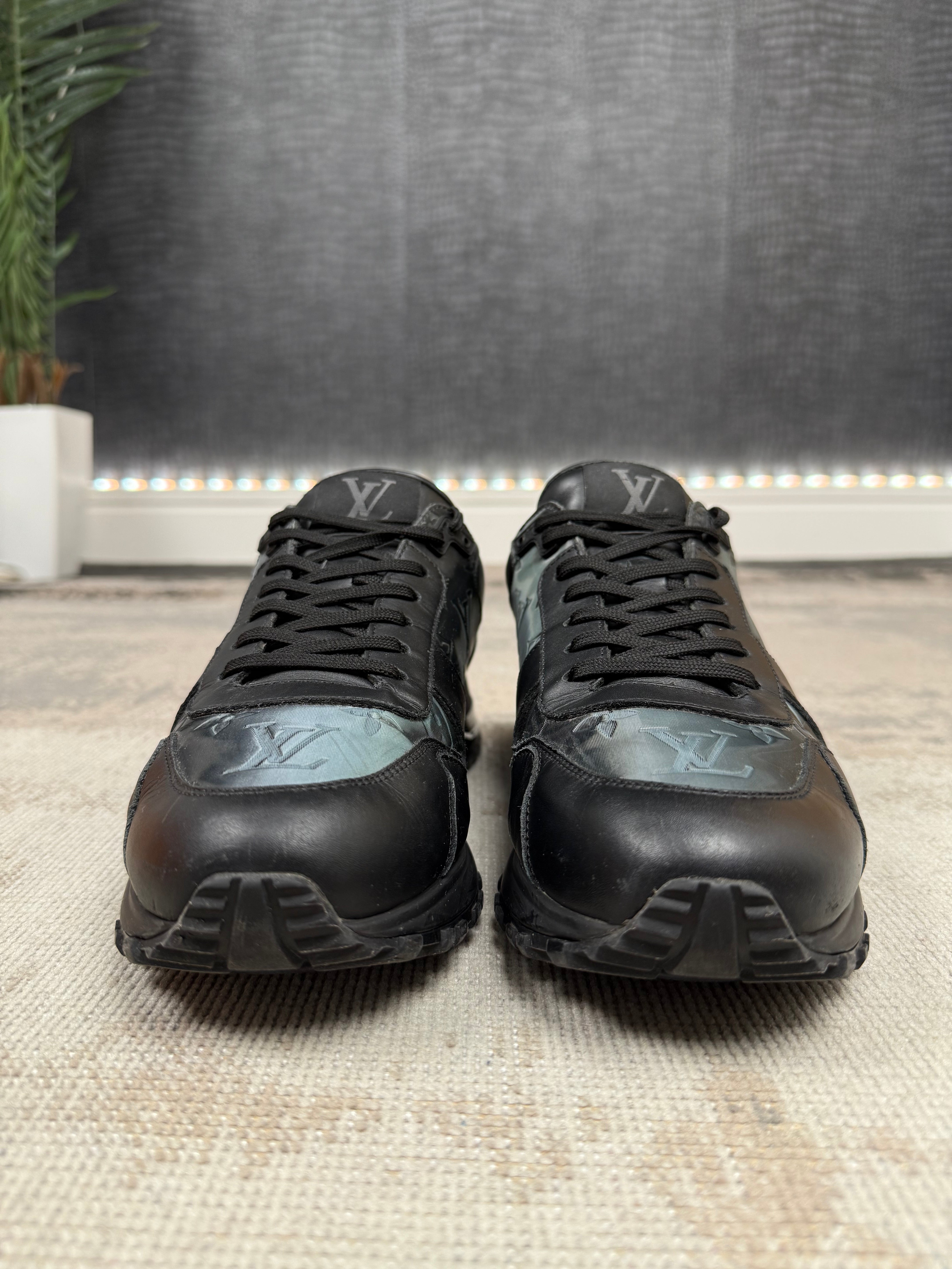 Louis Vuitton Run Away Iridescent Trainers - Black Louis Vuitton
