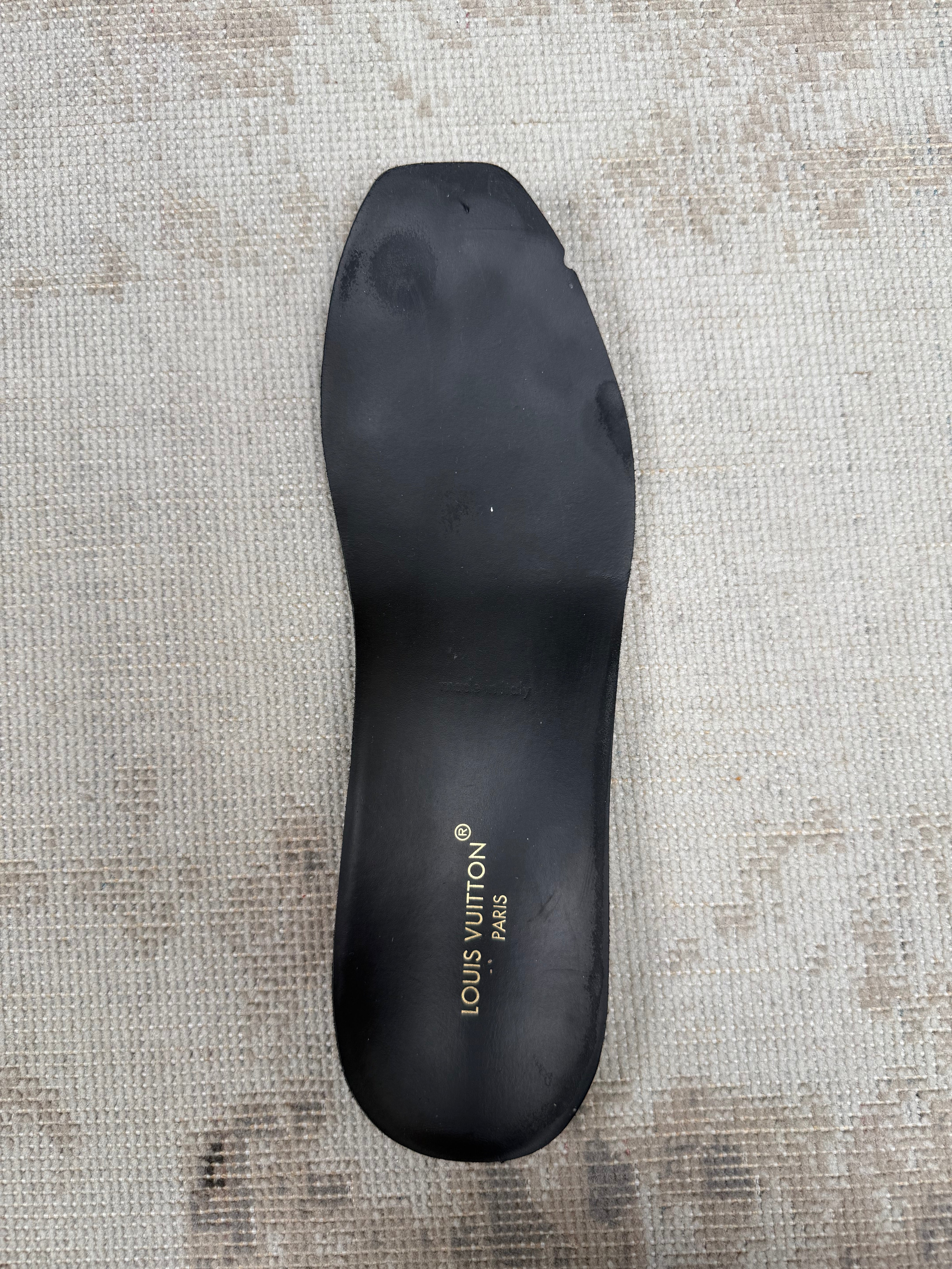 Louis Vuitton Run Away Iridescent Trainers - Black Louis Vuitton