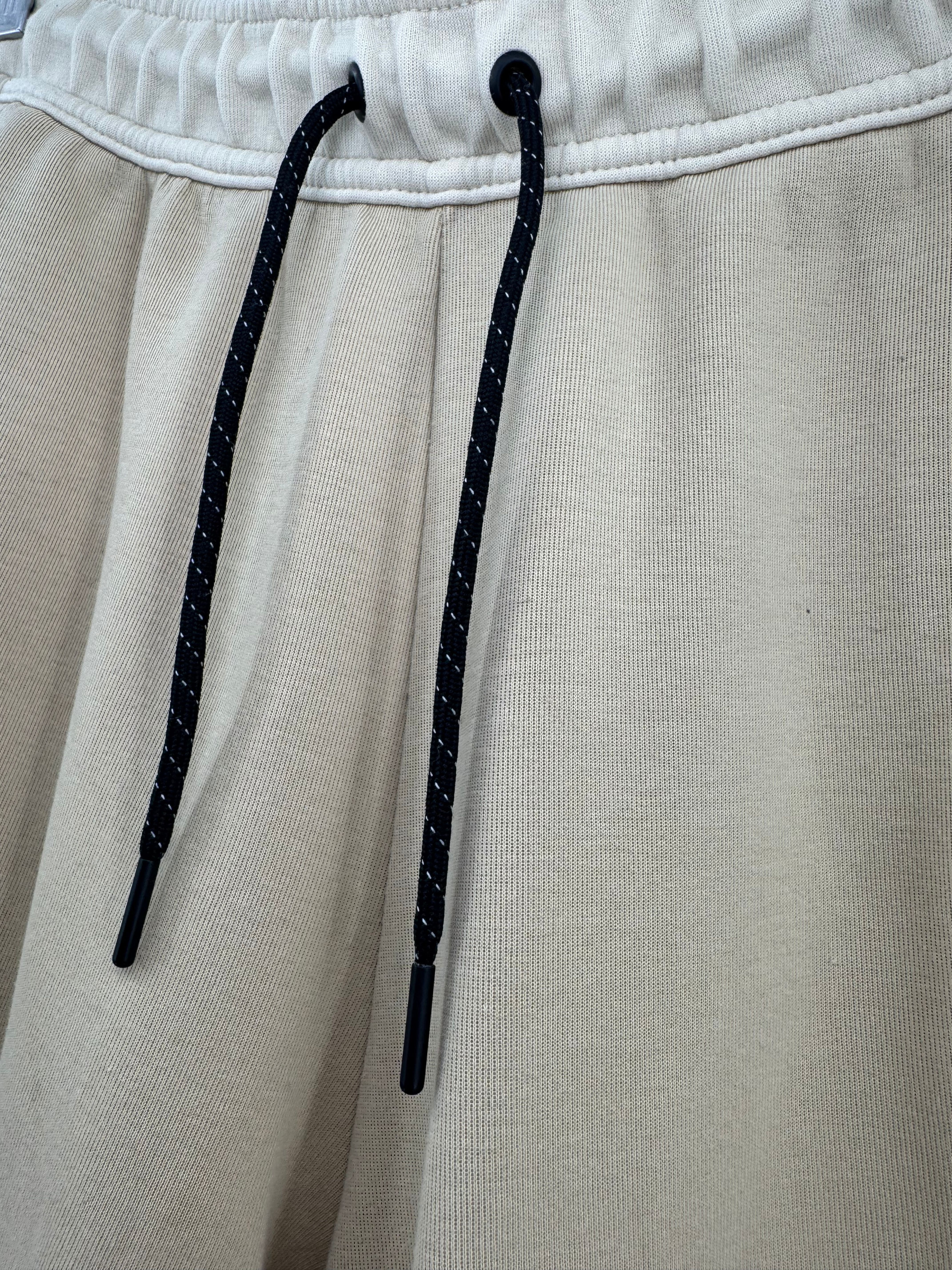 Nike Tech Tracksuit - Cream