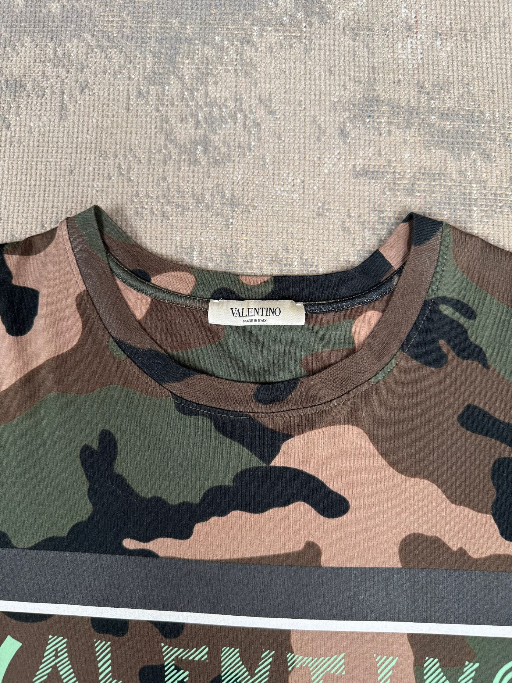 Valentino Gradient Logo T-Shirt - Camo Valentino