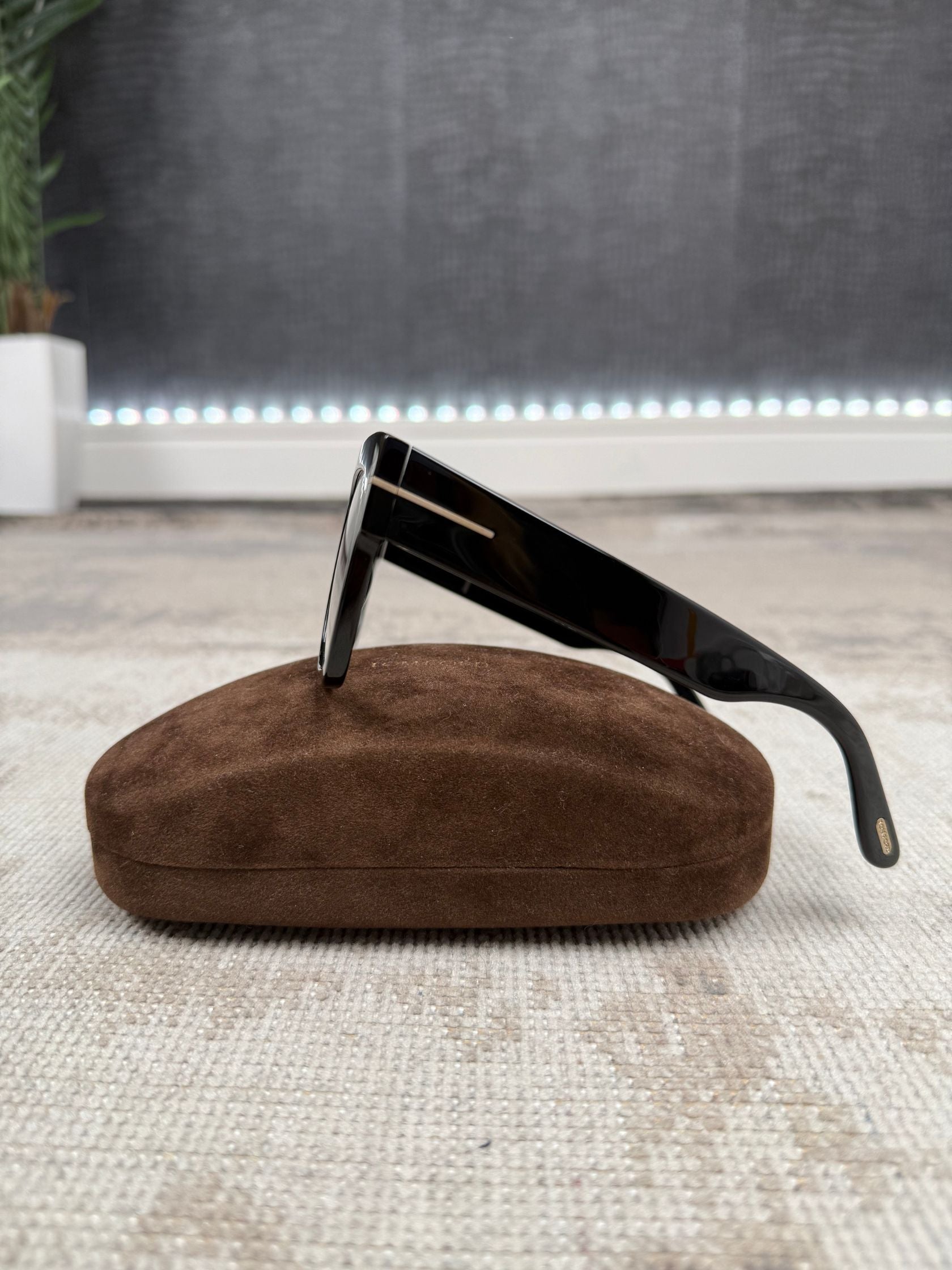 Tom Ford Renee (TF847) Sunglasses - Black Tom Ford
