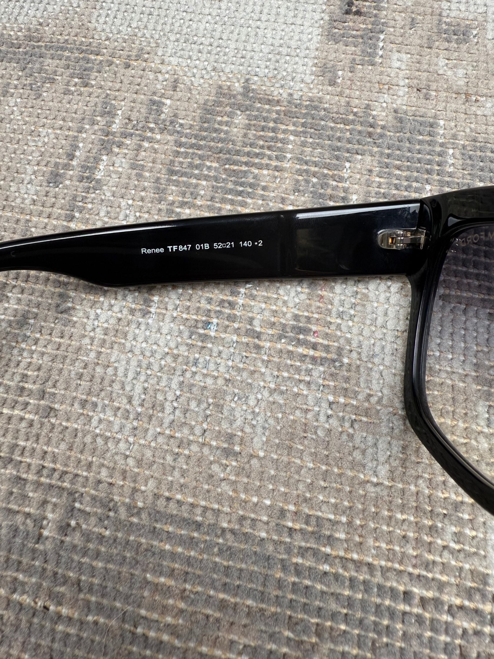 Tom Ford Renee (TF847) Sunglasses - Black Tom Ford