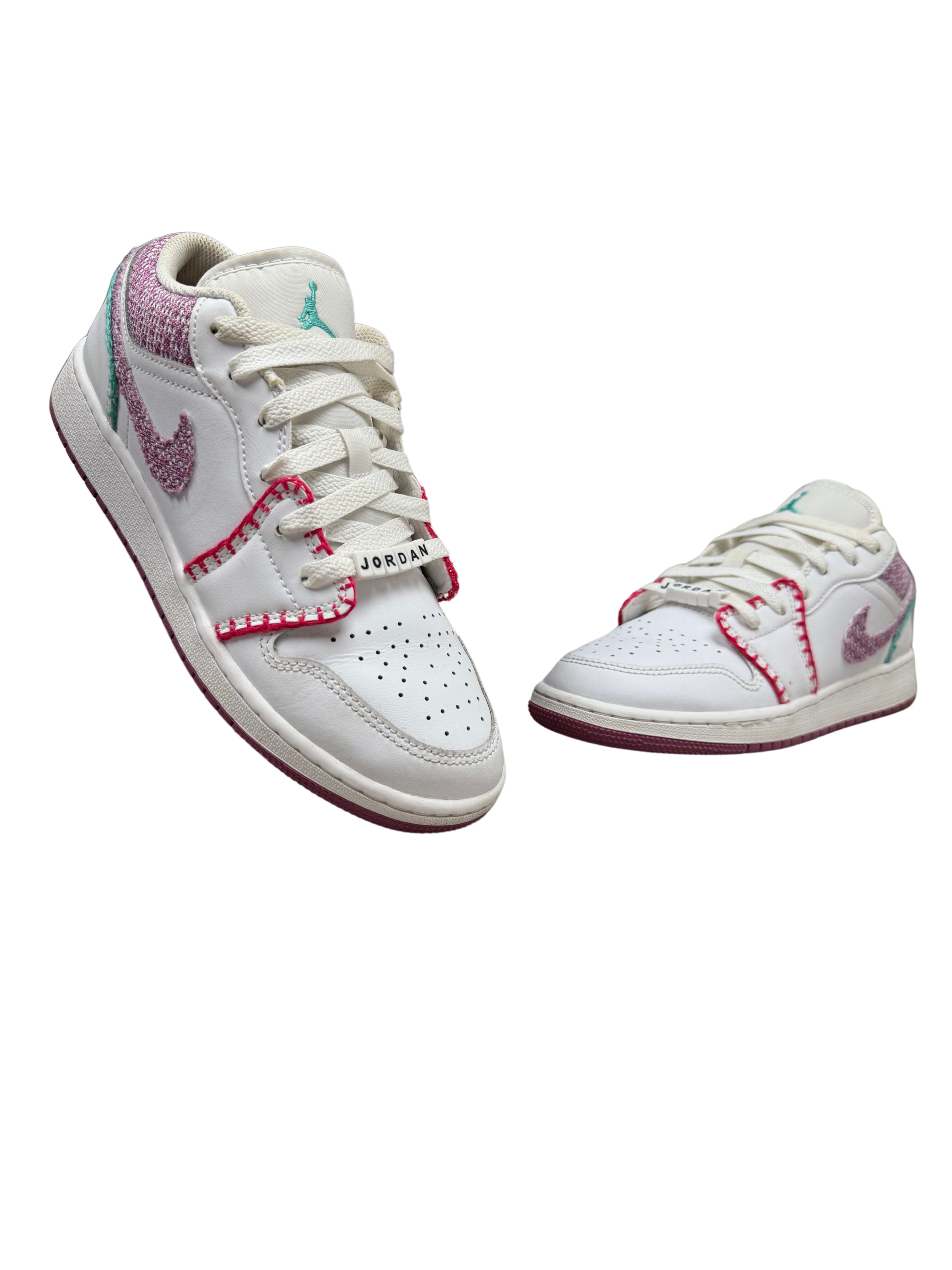 WOMEN'S - Nike Knitted SB Dunk - White Nike