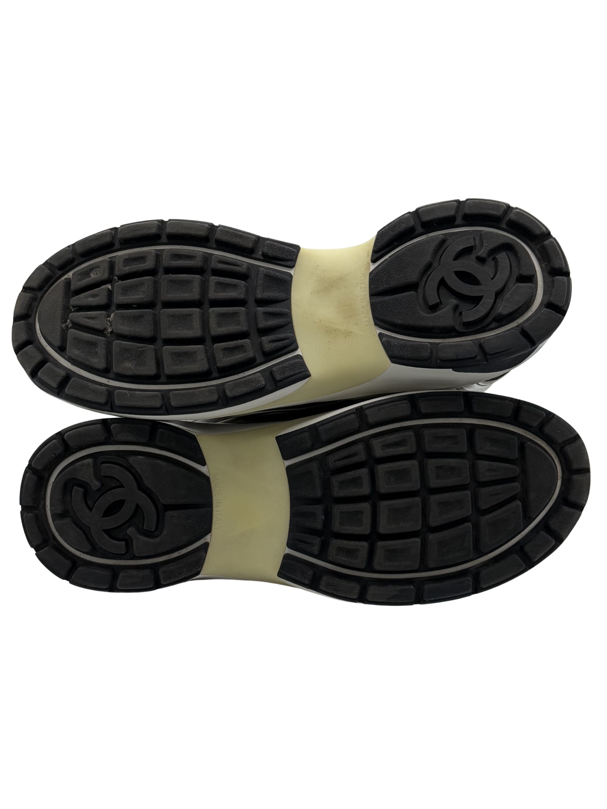 Chanel CC Runner Trainers - Silver Chanel