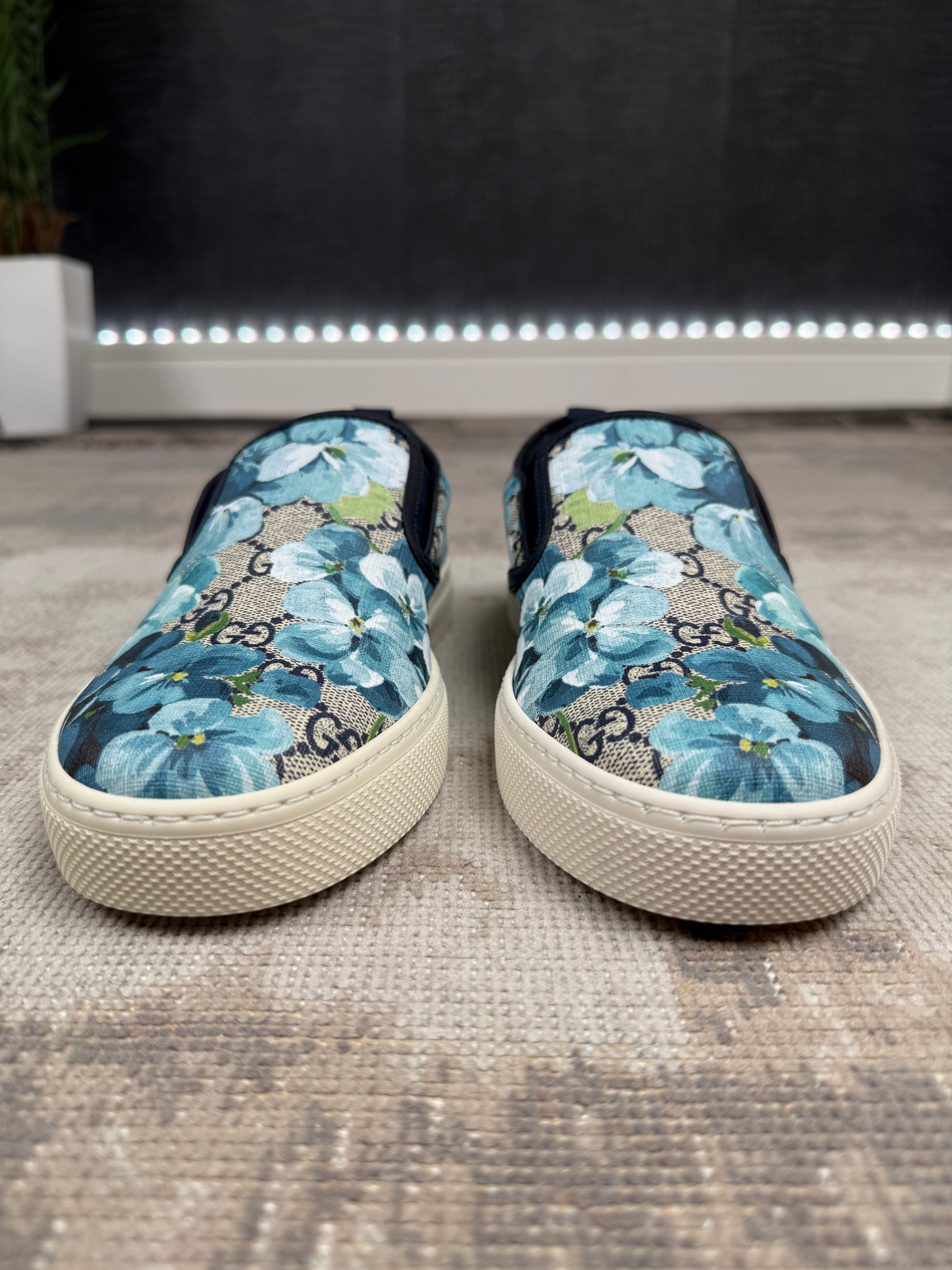 Gucci Supreme GG Canvas Bloom Print - Blue (Unused) Gucci